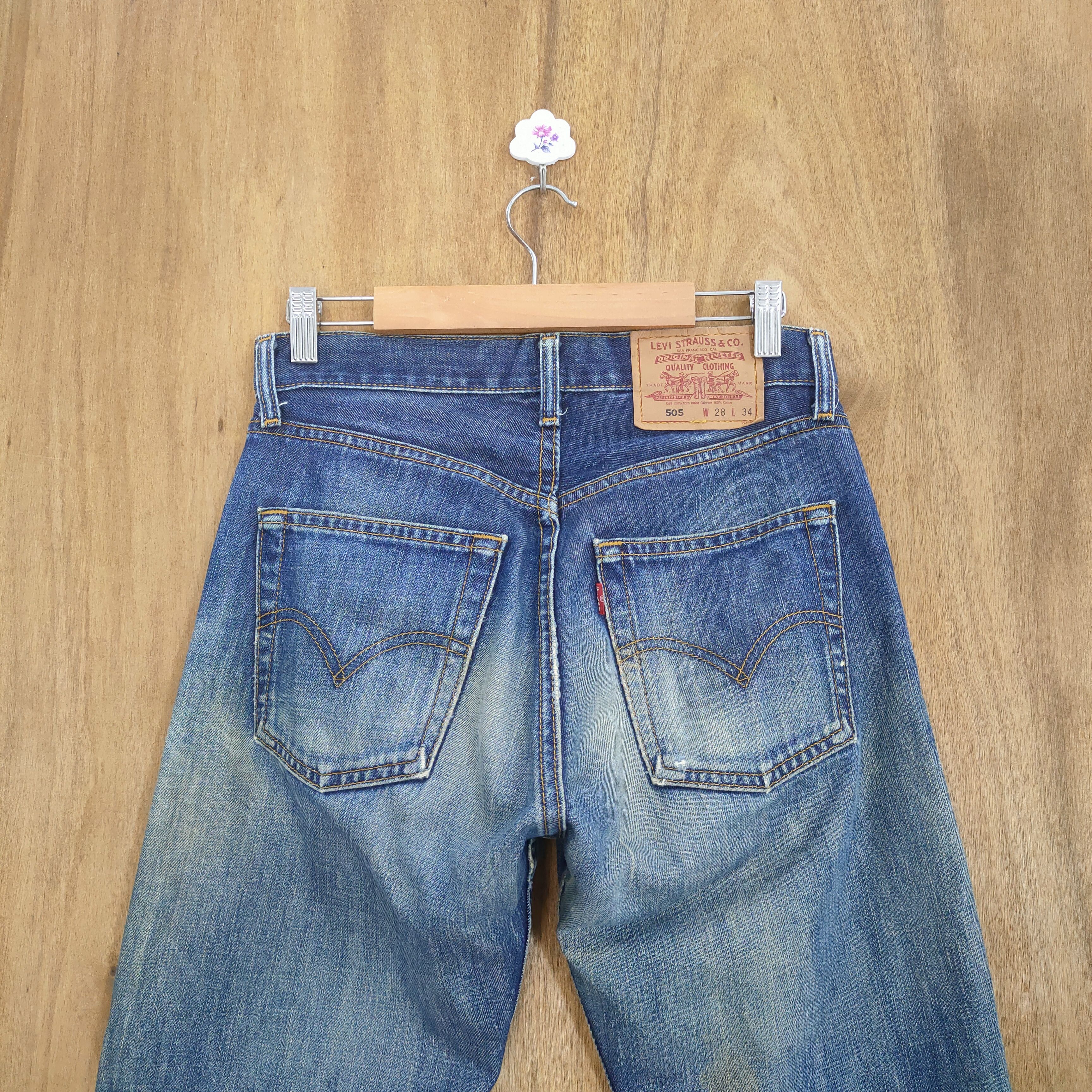 Levi's Vintage Clothing VINTAGE LEVI'S 505 FADED DISTRESSED DENIM JEANS PANTS Size US 28 / EU 44 - 12 Thumbnail