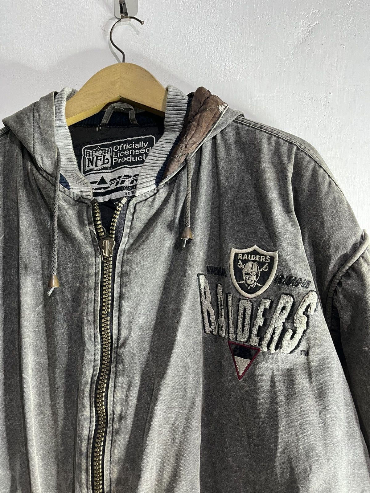 NFL Vintage raiders campri NFL destroyed jacket Size US S / EU 44-46 / 1 - 6 Thumbnail
