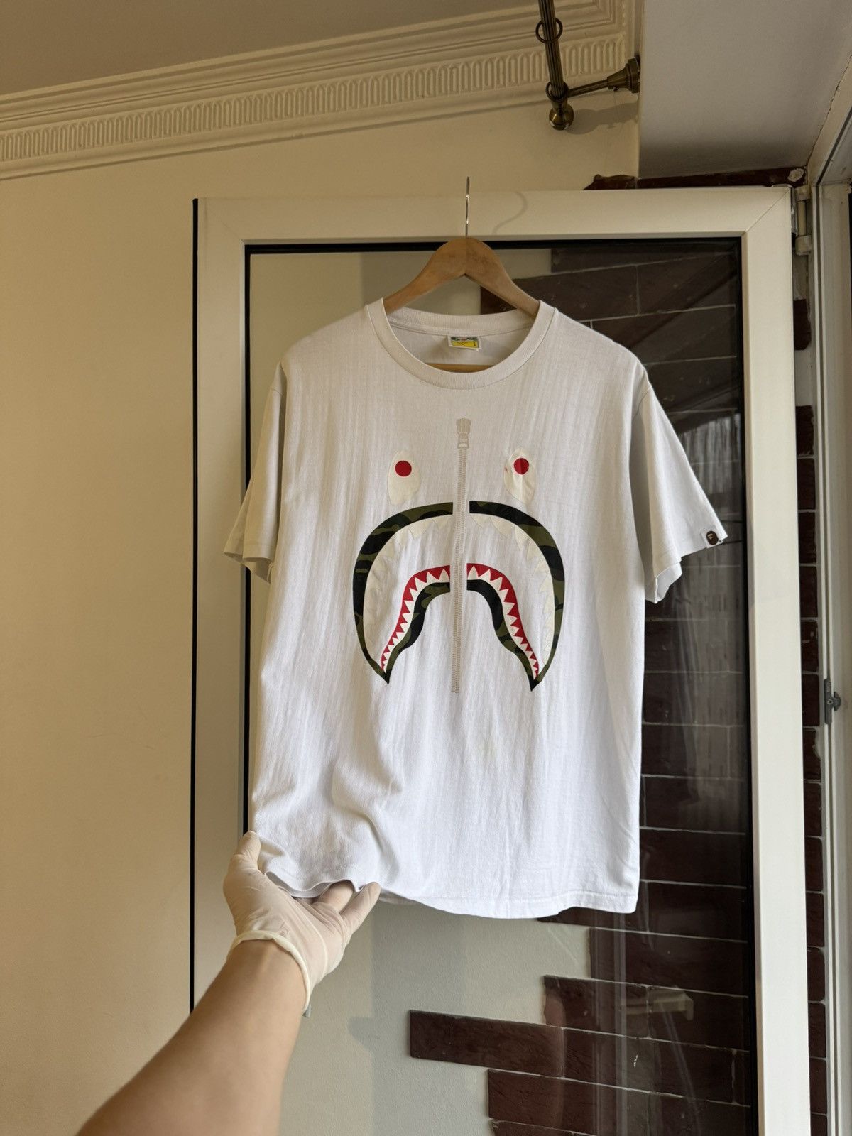 Bape Bape Shark logo tshirt Size US L / EU 52-54 / 3 - 6 Thumbnail