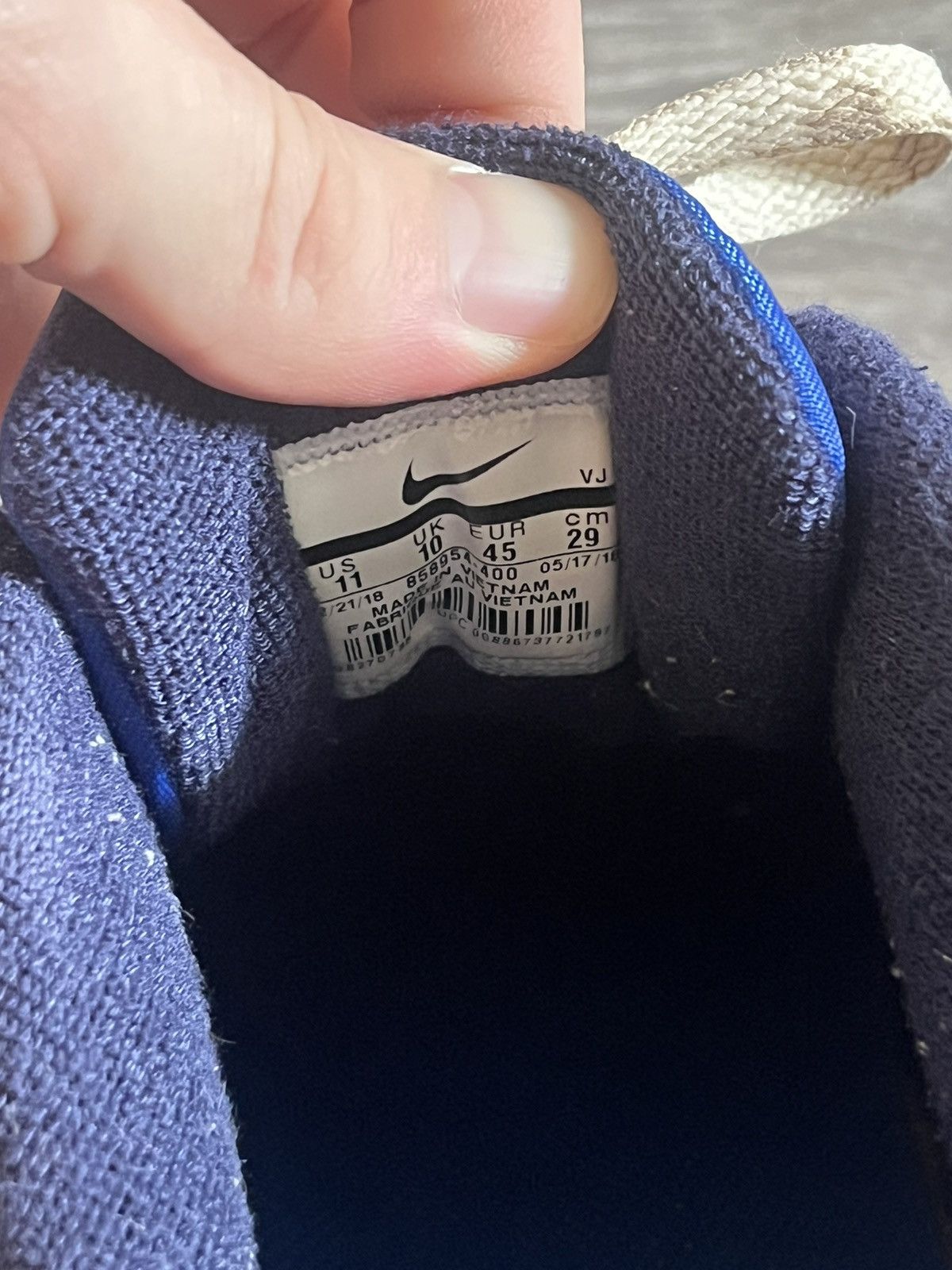 Jordan Brand × Nike Air Max 90 Size US 11 / EU 44 - 6 Thumbnail