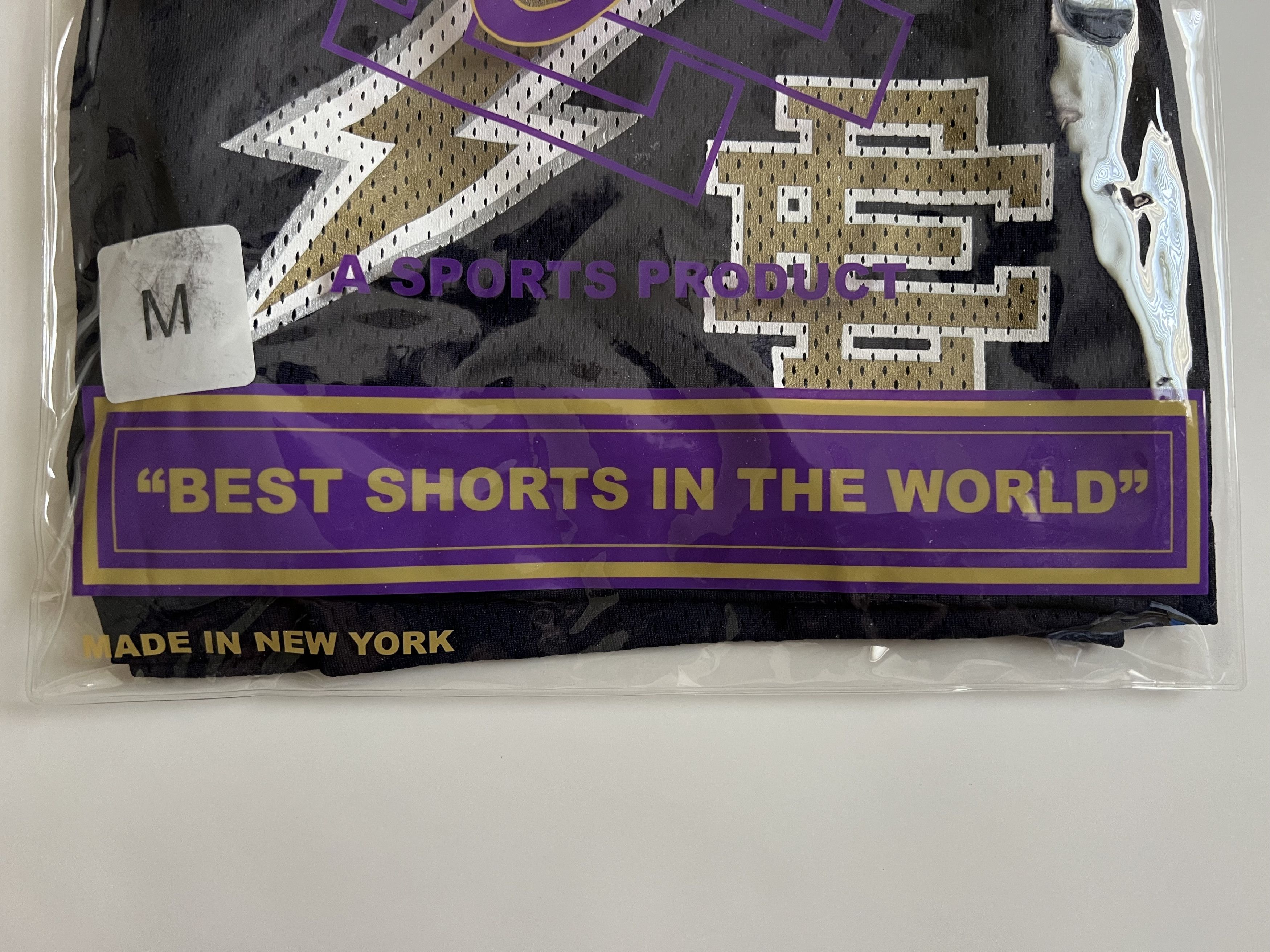 Eric Emanuel Size M - Authentic Eric Emanuel Basic Short Navy Bolt / Gold Size US 30 / EU 46 - 12 Thumbnail