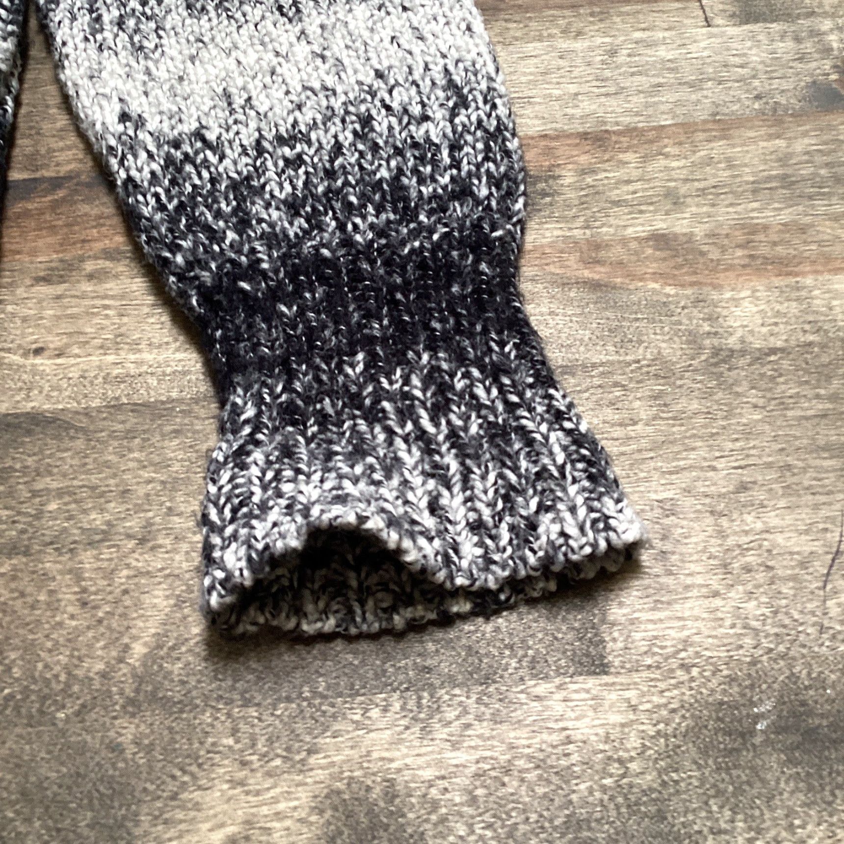 Michael Kors Michael Kors Sweater Women L Black Gray Stripes Zipper Detail Pullover Cozy Size L / US 10 / IT 46 - 5 Thumbnail