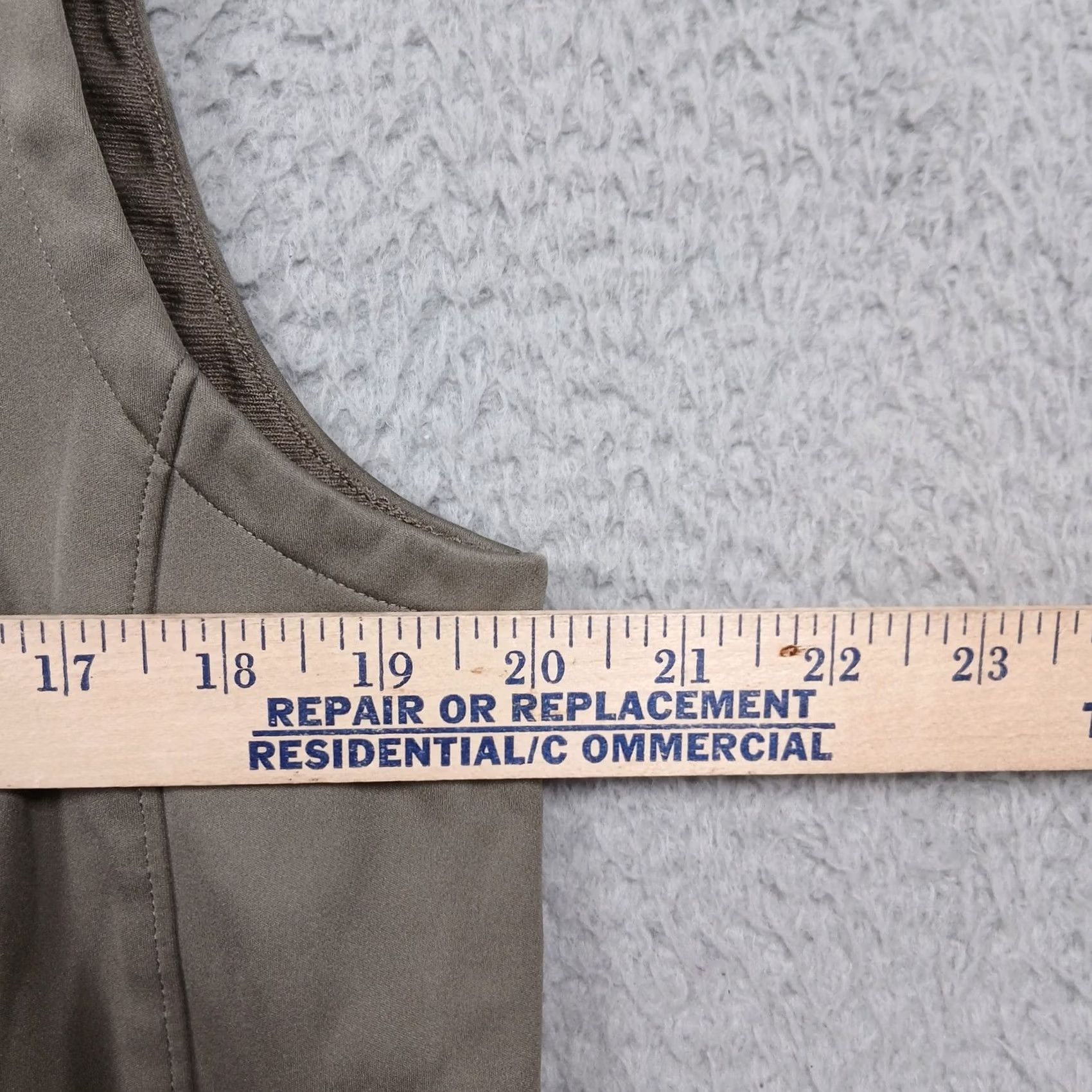 Vintage Walter Hagen Vest Men's M Tan Zip Front Softshell Windbreaker Outdoor Golf Outerwear Size US M / EU 48-50 / 2 - 7 Thumbnail
