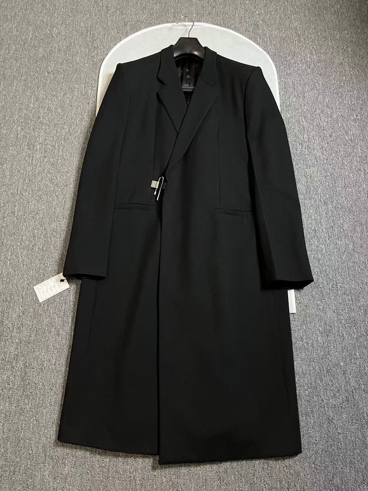 Givenchy Givenchy Black Wool Coat for Men Size US M / EU 48-50 / 2 - 1 Thumbnail