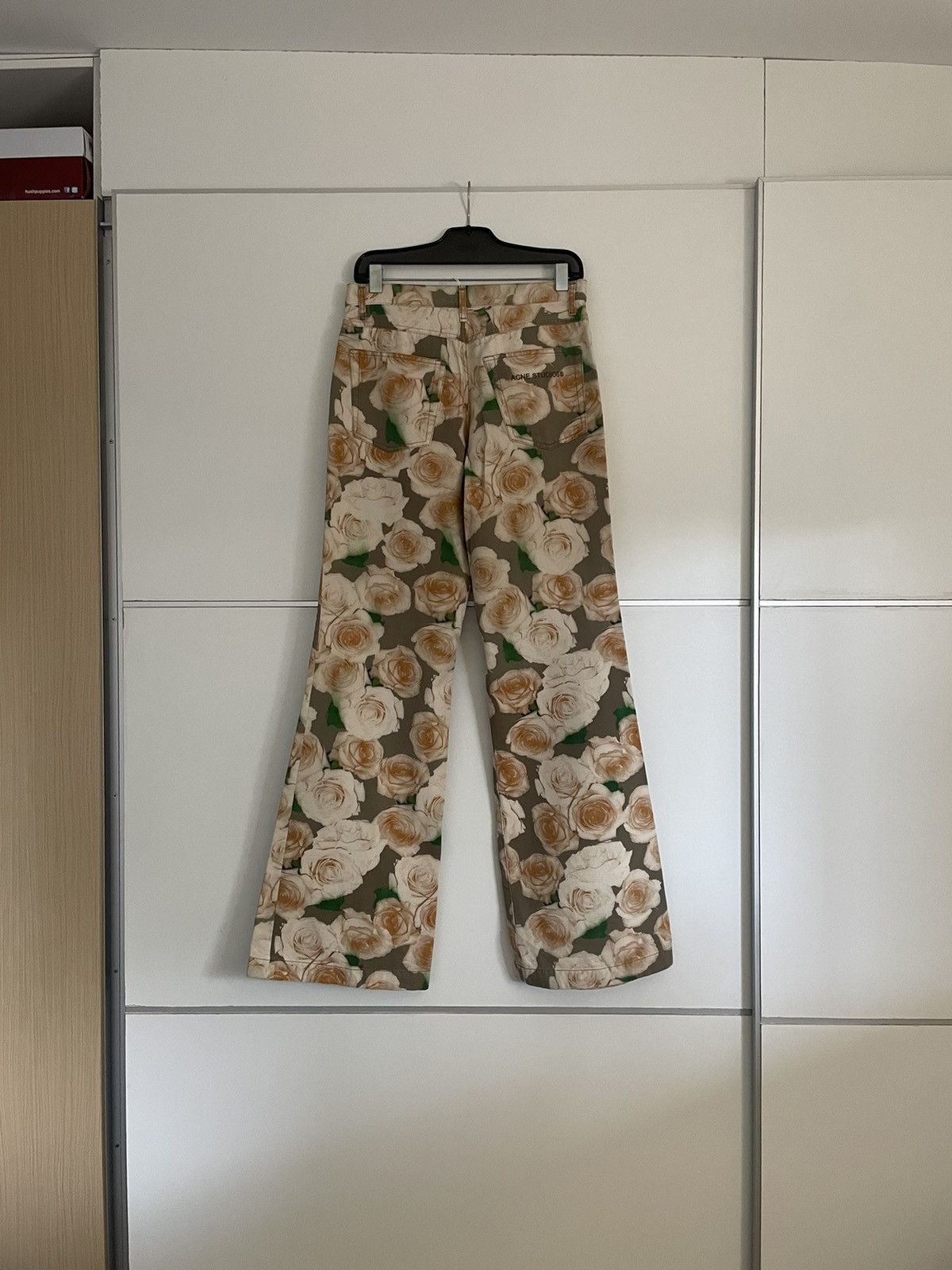 Acne Studios Acne Studios Rose-Print Peach Orange Bootcut Trousers Size US 30 / EU 46 - 2 Thumbnail