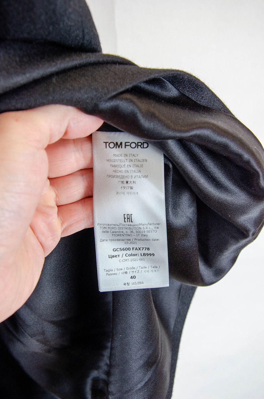 Tom Ford Tom Ford Cashmere Skirt Black Silk Lined Made in Italy IT40 Size 27" / US 4 / IT 40 - 7 Thumbnail