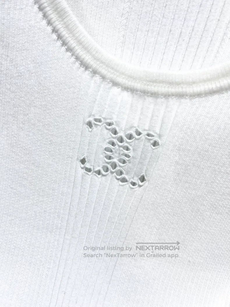 Chanel Chanel 25C white hollow double C vertical striped knitted Size S / US 4 / IT 40 - 5 Thumbnail