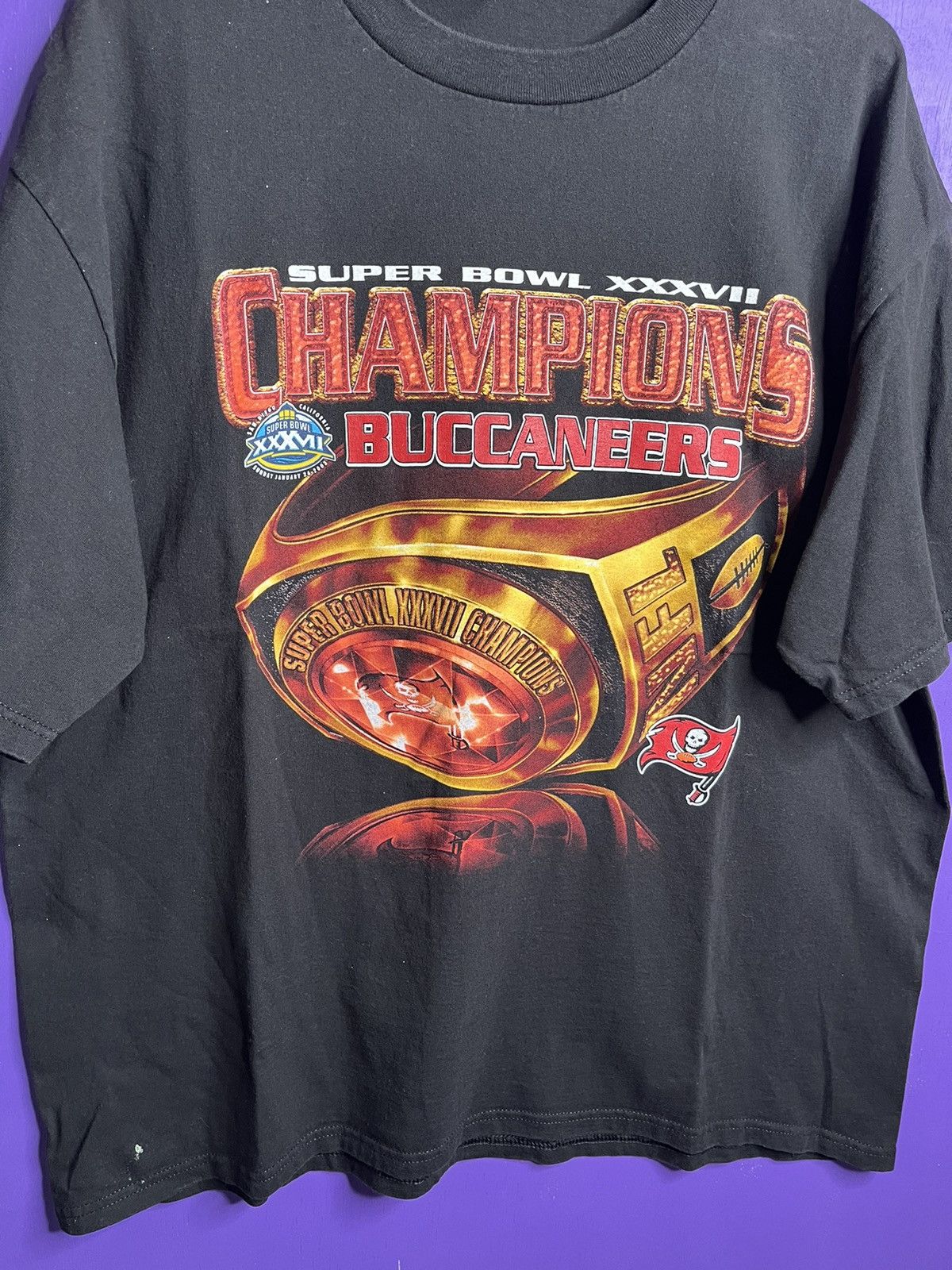 Lee × NFL × Vintage Vintage 2003 NFL Tampa bay buccaneers ring t-shirt Size US XXL / EU 58 / 5 - 3 Thumbnail