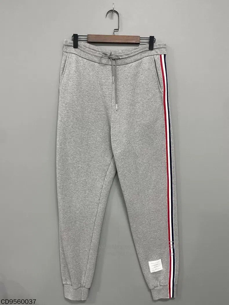 Thom Browne Thom Browne size 3 Side Stripe Trousers Size US 28 / EU 44 - 2 Thumbnail