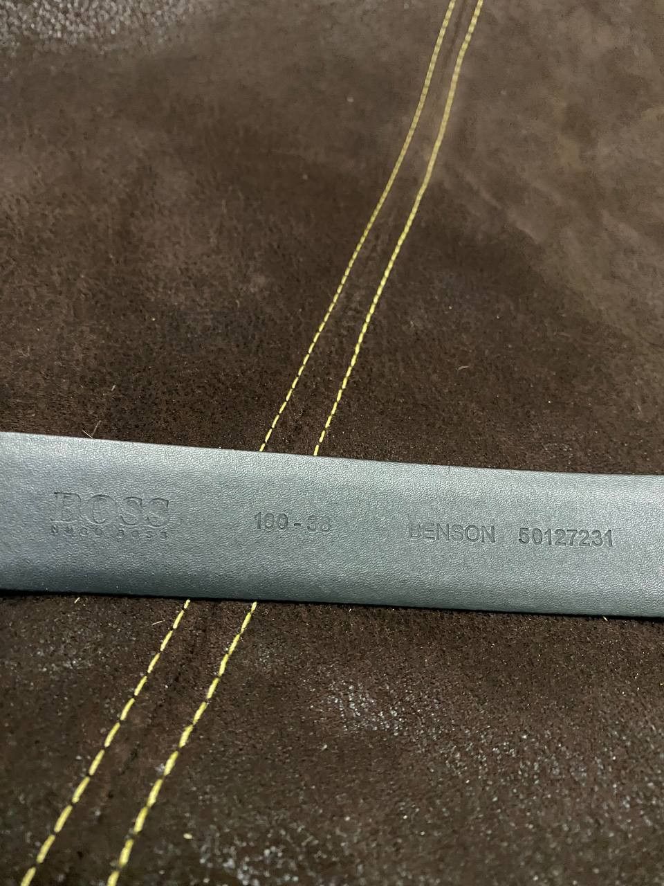 Hugo Boss black leather belt a metal buckle, possibly from Hugo Boss. Size ONE SIZE - 10 Thumbnail