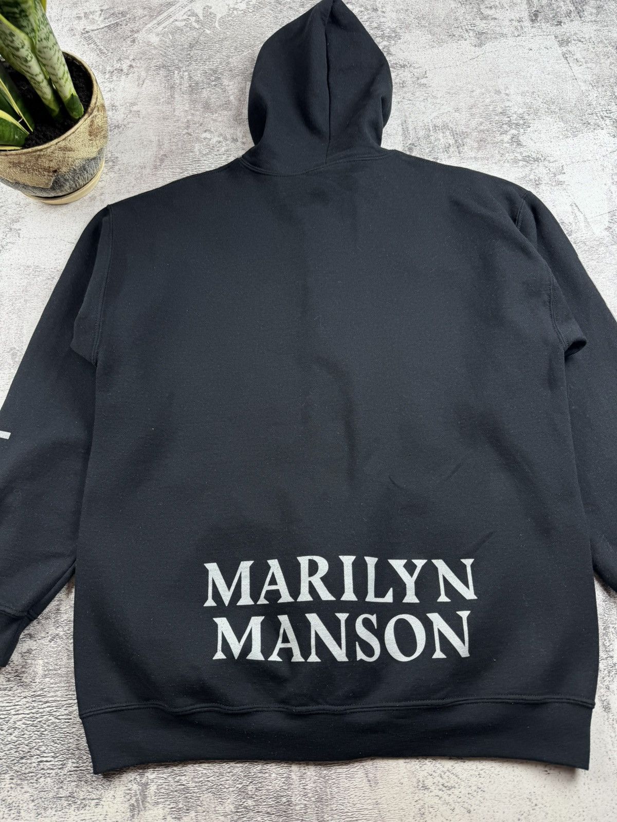 Marilyn Manson Marilyn Manson Vintage Black Men’s Cotton Large Band Hip Hop Zip Hoodie Pullover Size US L / EU 52-54 / 3 - 11 Thumbnail