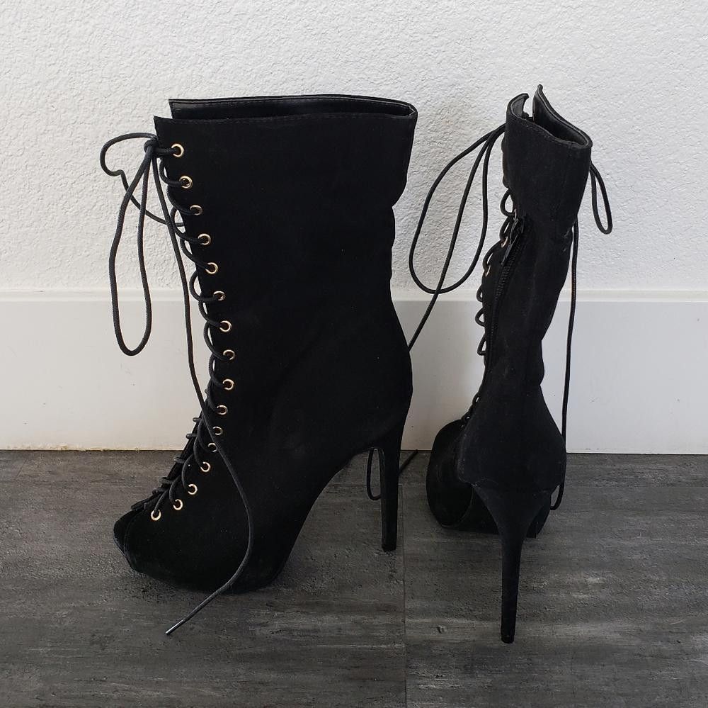 Black Laced Up Suede Glaze Heeled Boot