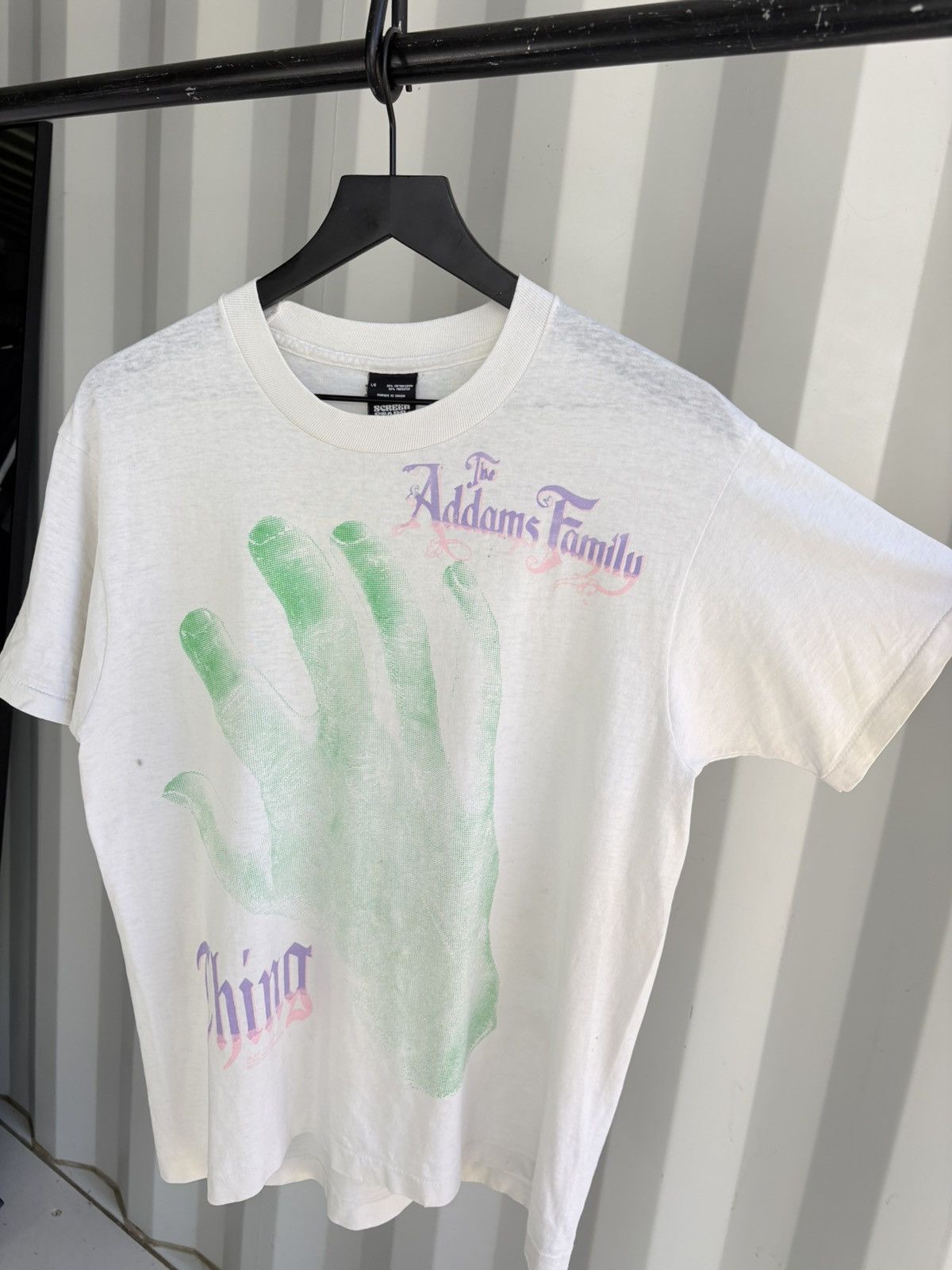 Vintage Vintage Adams Family Shirt Thrashed Faded Grunge Band Size US L / EU 52-54 / 3 - 2 Thumbnail