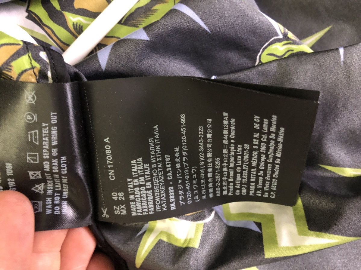 Prada Ss19 Prada rose Lightning Bolt hooded Nylon Windbreaker Size US S / EU 44-46 / 1 - 8 Thumbnail