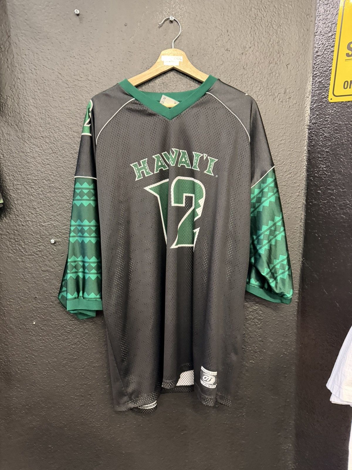Other Hawaii Warriors #12 Football Jersey Size US XXL / EU 58 / 5 - 2 Thumbnail