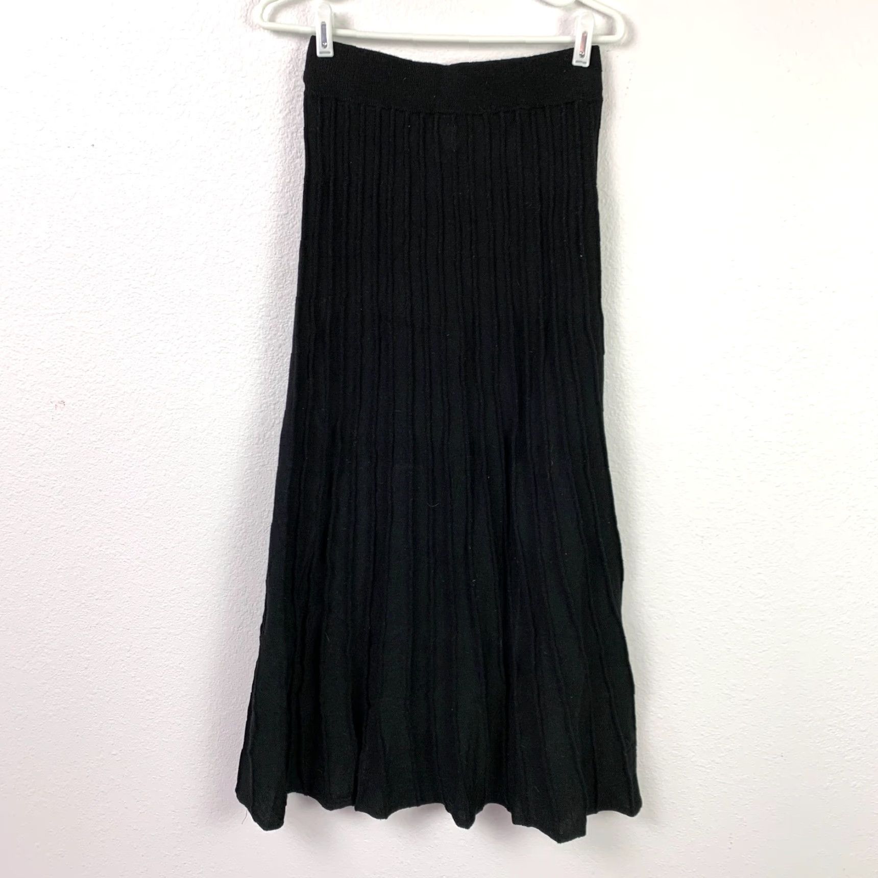 Badgley Mischka VINTAGE American Glamour Skirt XS Black Long Pleated Flare Knit Polyester Formal Office/Party Womens Size 26" / US 2 / IT 38 - 3 Thumbnail