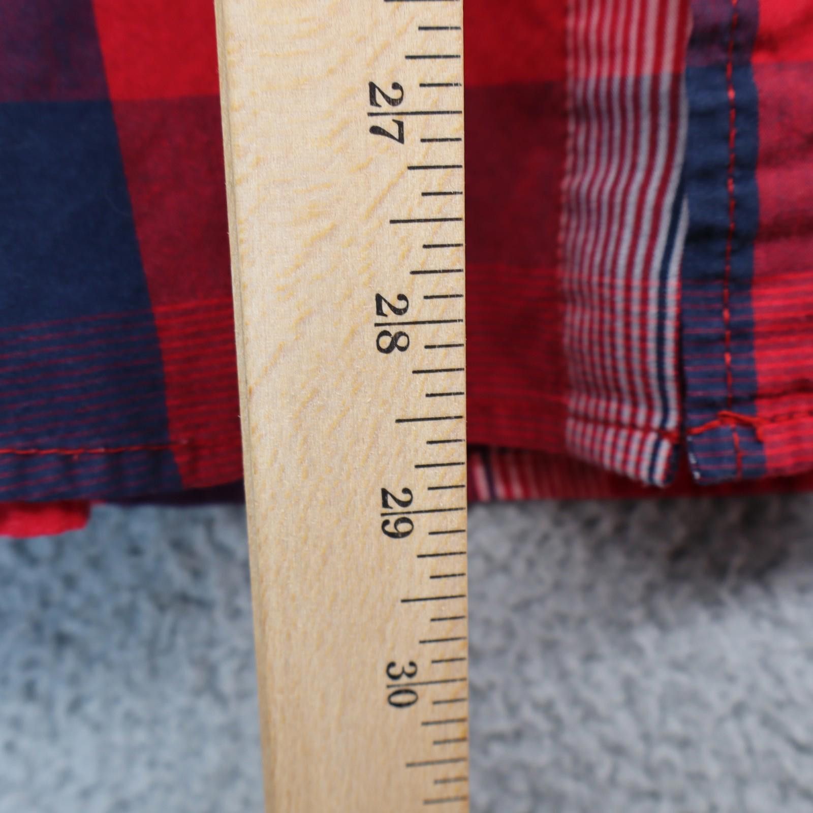 American Rag Men Large American Rag button down shirt Red Flannel Size US L / EU 52-54 / 3 - 5 Thumbnail
