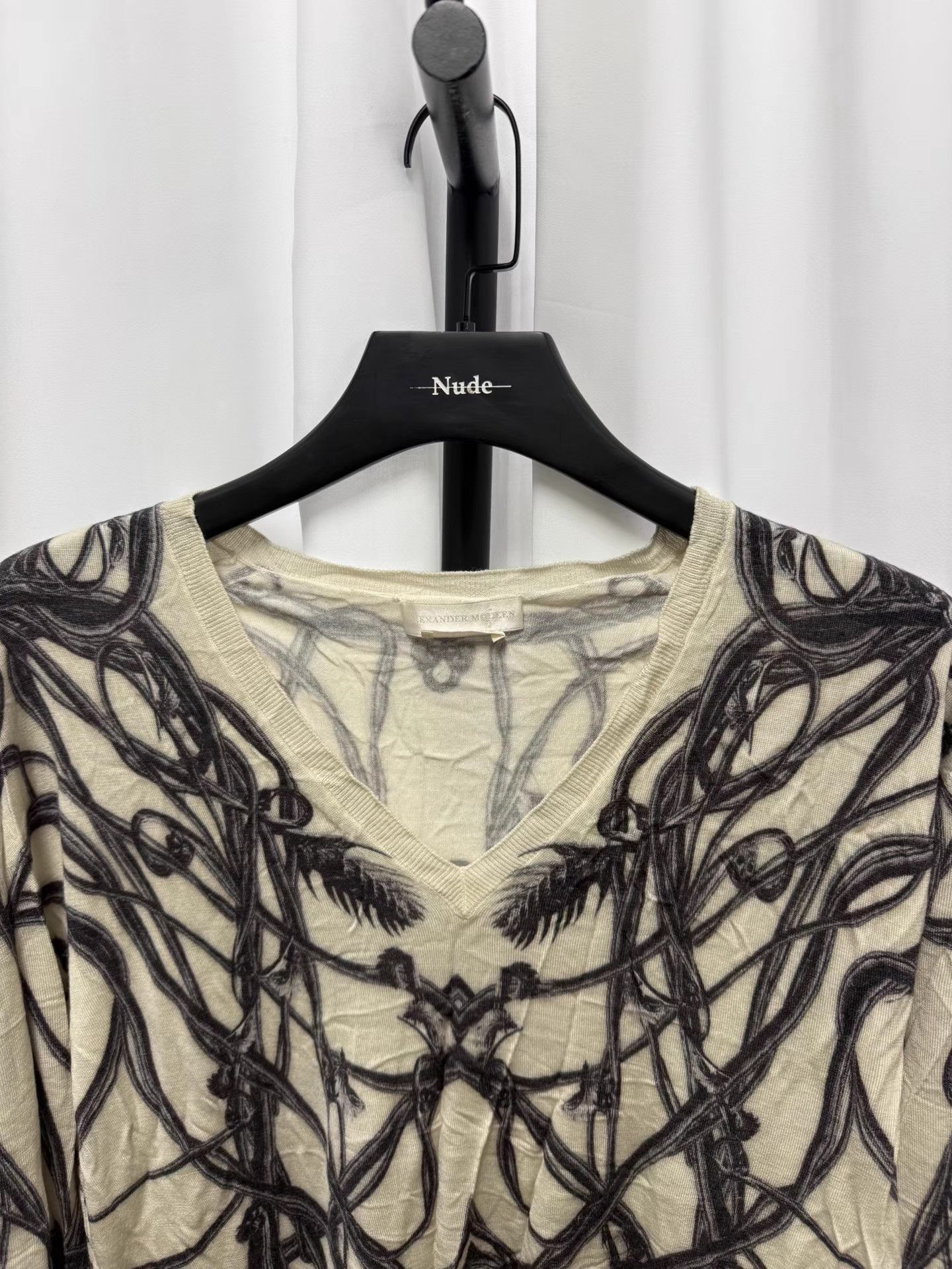Alexander McQueen Alexander McQueen Thorn Vine Ruched Sweater K20 Size US L / EU 52-54 / 3 - 3 Thumbnail