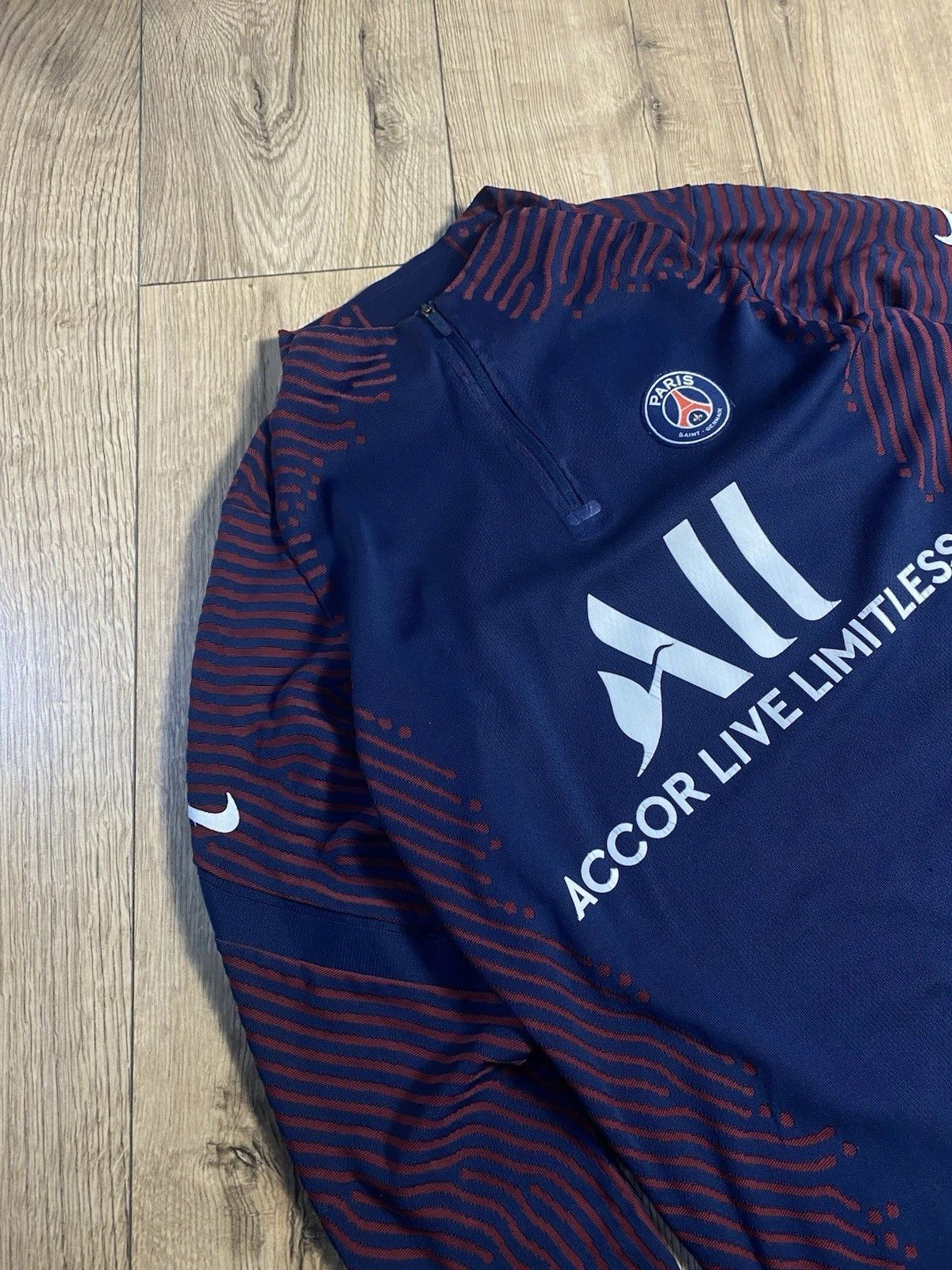 Nike NIKE PSG 20/21 VAPORKNIT STRIKE DRILL TOP CS sz M Size US M / EU 48-50 / 2 - 3 Thumbnail