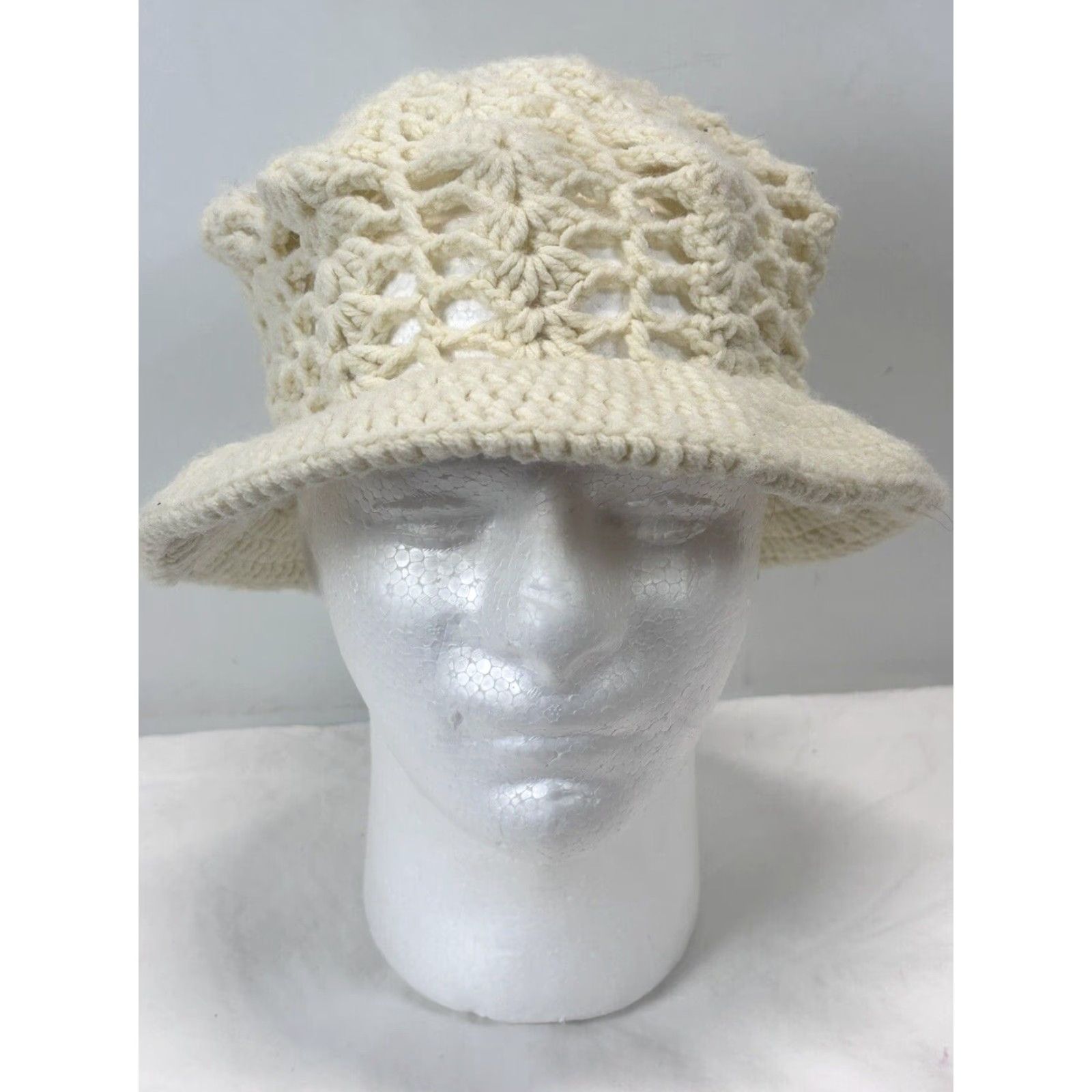 Vintage VINTAGE Crocheted Hat Womens One Size Ivory 70s Boho  display picture 1