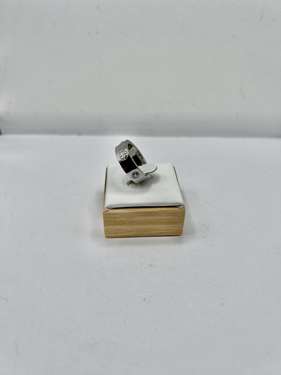 Jewelry Love Silver Ring with Czs - Size 5.5 Size ONE SIZE - 2 Thumbnail