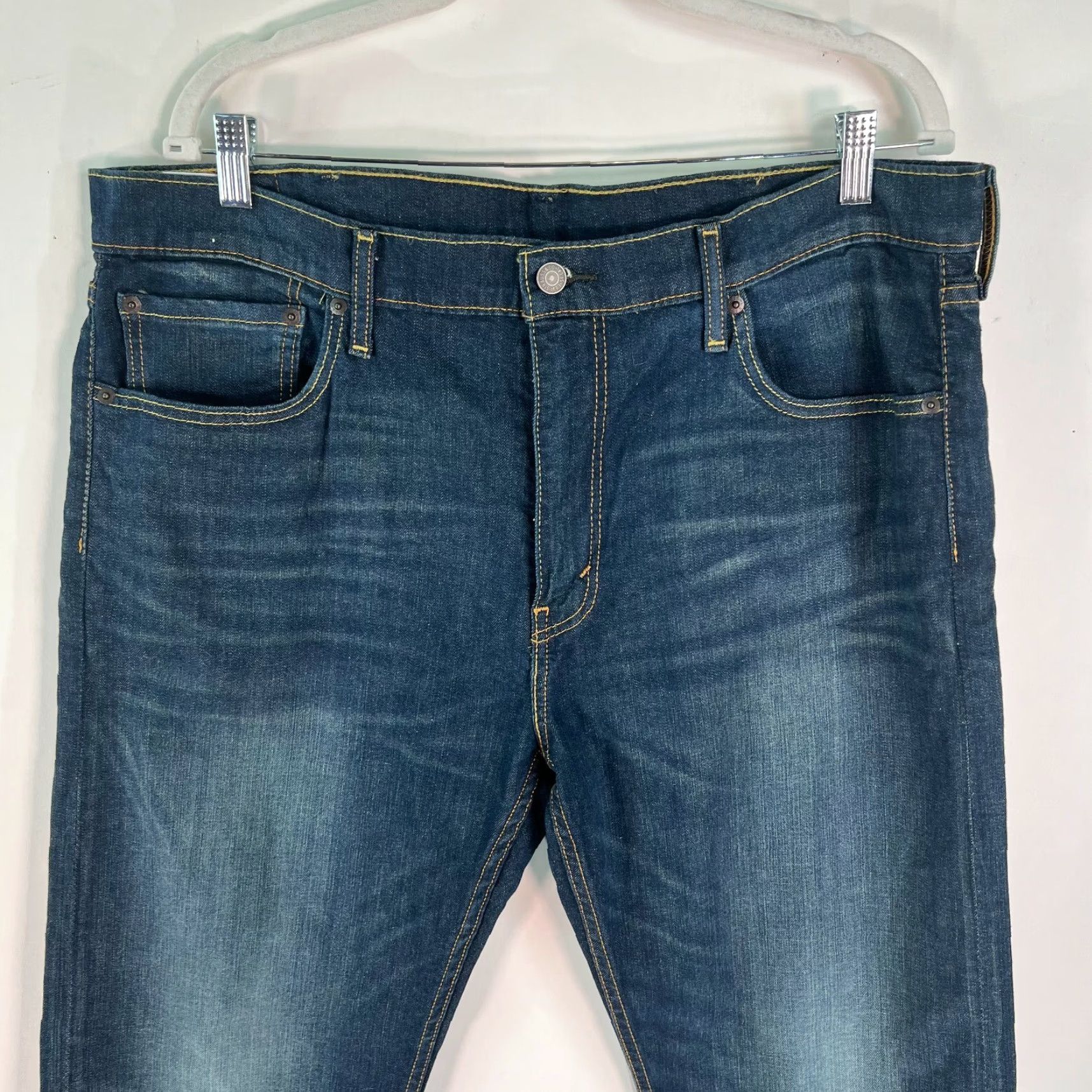 Levi's Levi's 502 Jeans Mens Flat Front Straight Denim Blue Size 38X32 Regular Inseam 32 M2 5-Pocket Classic Rise 10" Button Closure Size US 38 / EU 54 - 3 Thumbnail