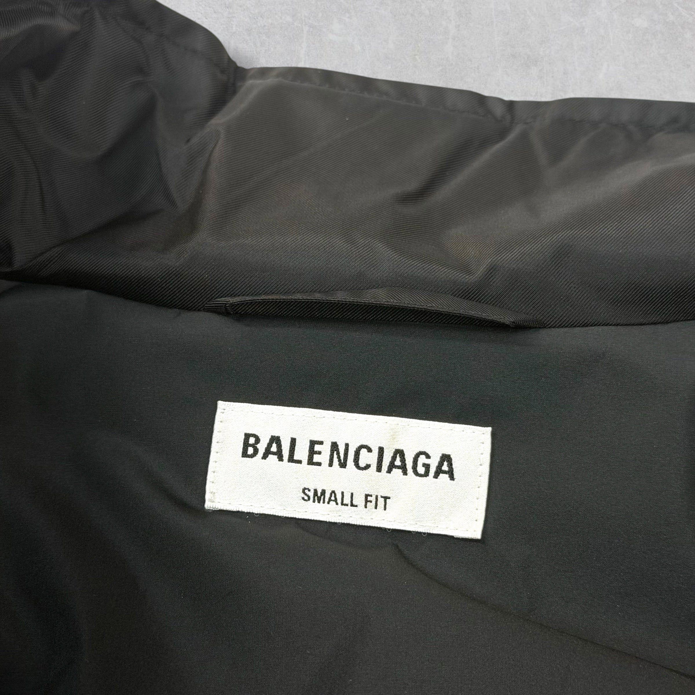 Balenciaga Balenciaga Light Nylon Windbreaker 42 (L) Size US L / EU 52-54 / 3 - 5 Thumbnail