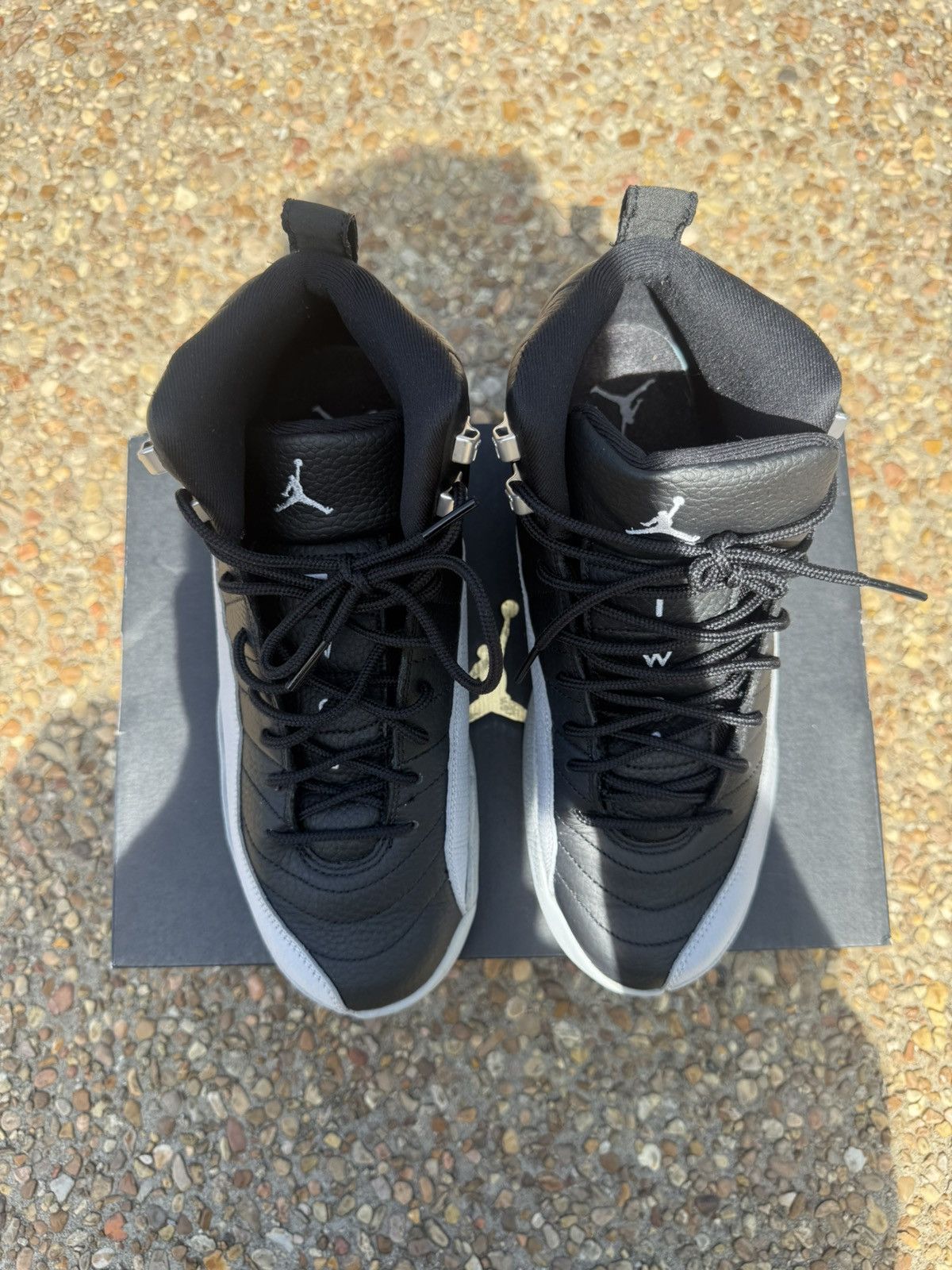 Jordan Brand Air Jordan 12 (Retro) (GS) Size US 7 / EU 40 - 1 Thumbnail