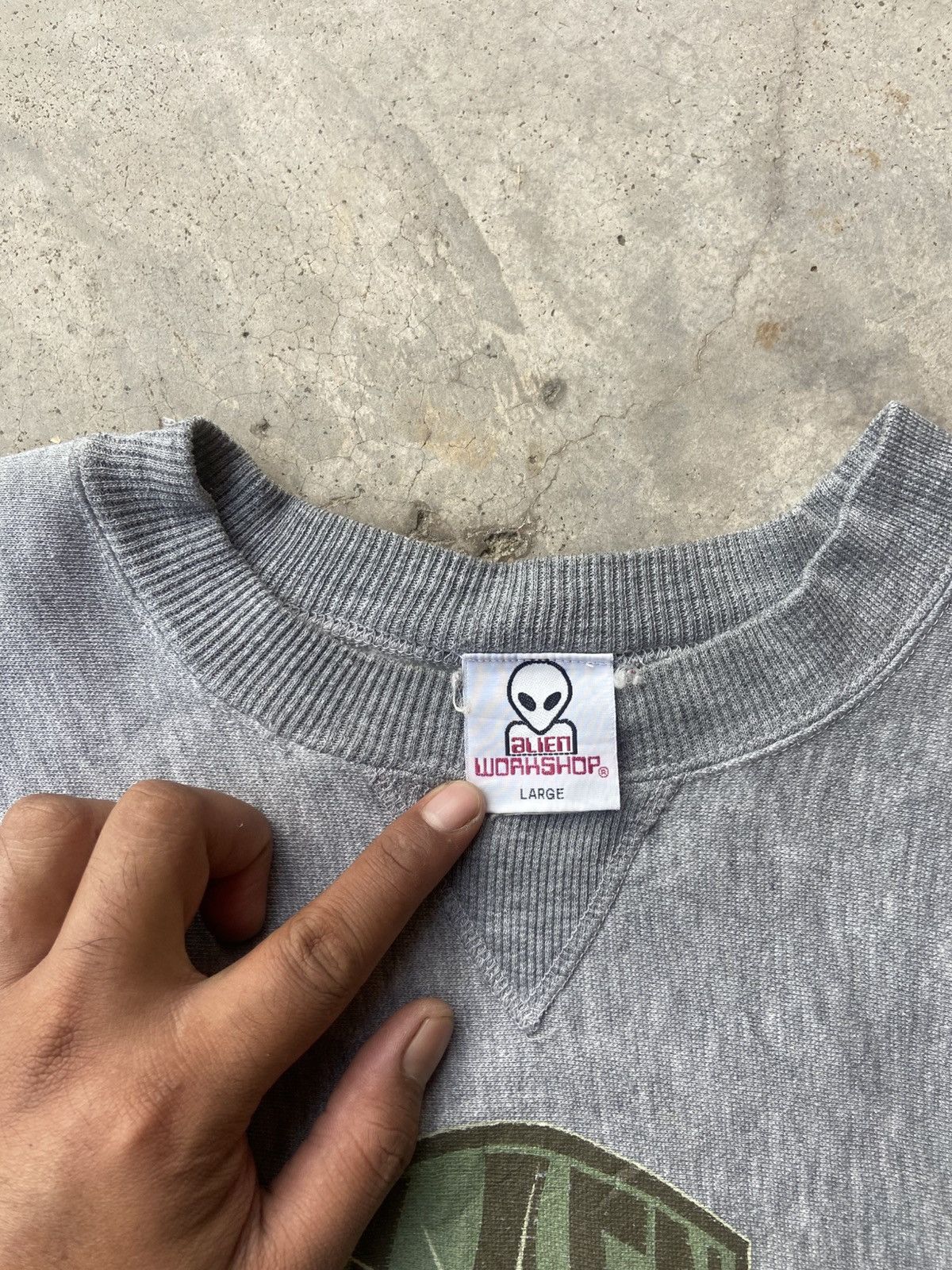 Alien Workshop × Vintage Vintage Alien Workshop Sweatshirt Size US L / EU 52-54 / 3 - 4 Thumbnail