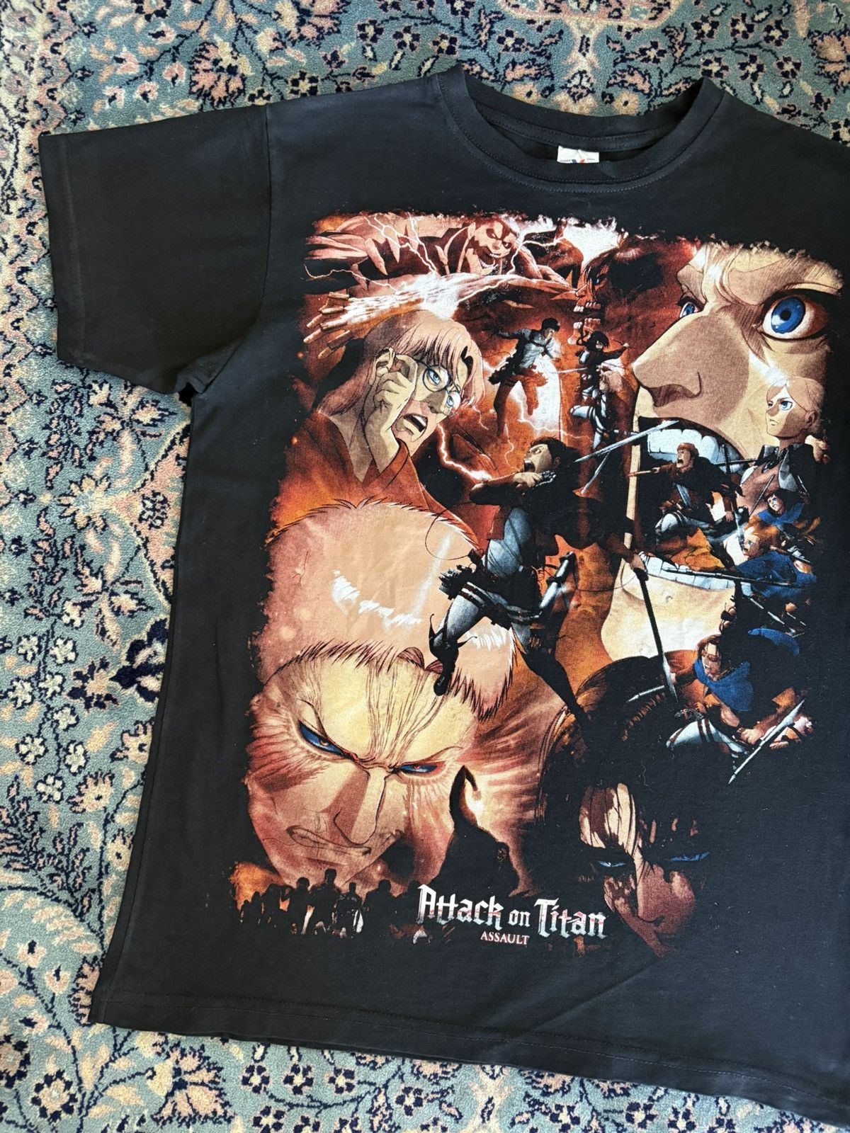 Vintage Attack on Titan Size US L / EU 52-54 / 3 - 2 Thumbnail