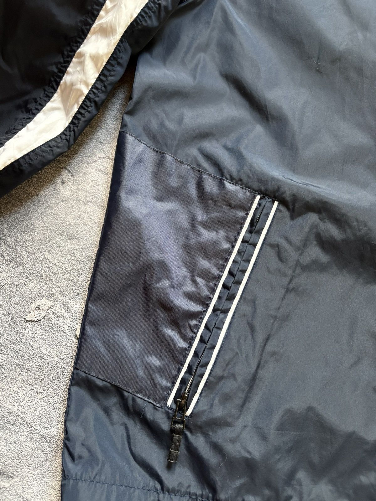 Nike Vintage 90s Nike Y2K Streetwear Swoosh Nylon Track Jacket Size US XL / EU 56 / 4 - 5 Thumbnail