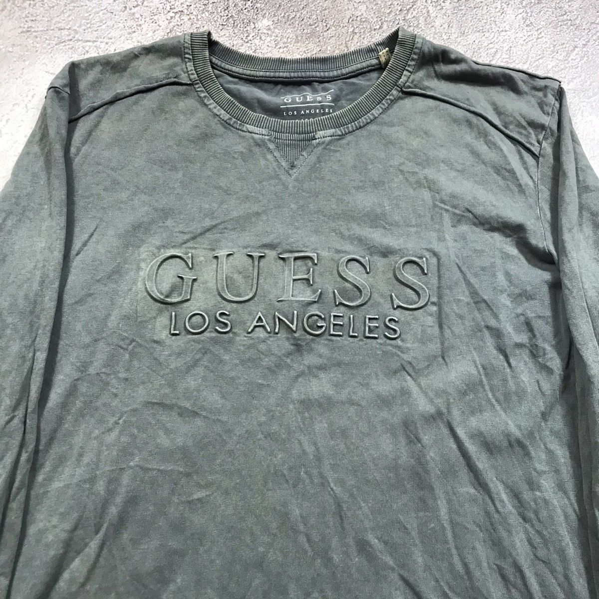 Vintage Vintage 90s Guess Sun Faded Graphic Tee Streetwear Baggy L Size US L / EU 52-54 / 3 - 3 Thumbnail