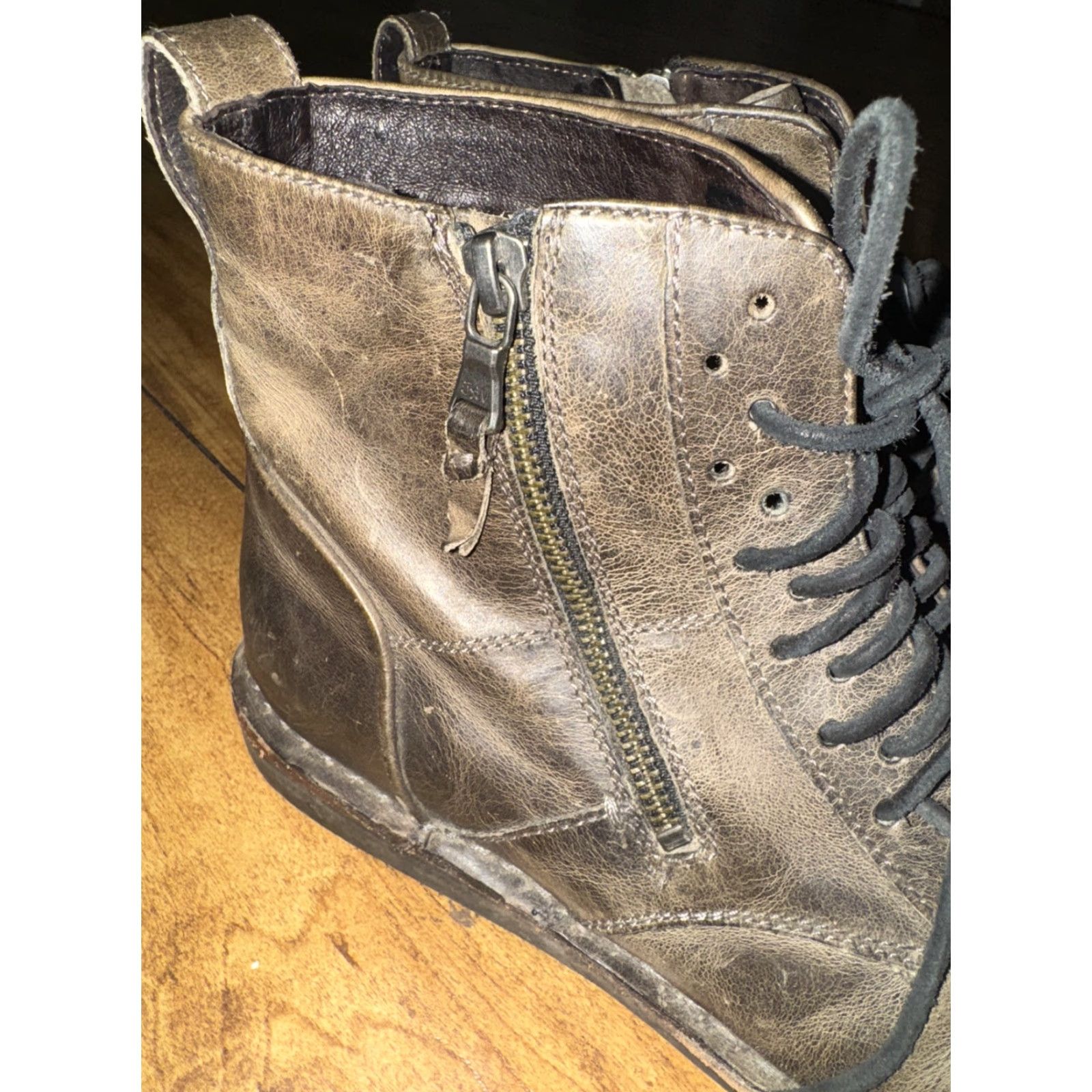 John Varvatos VINTAGE John Varvatos USA Men’s Brown Leather Chelsea Ankle Boots 10.5 Mens Zip Leather Outsole USA Theme brown Chelsea Boots 10.5 Mens Size US 11 / EU 44 - 5 Thumbnail