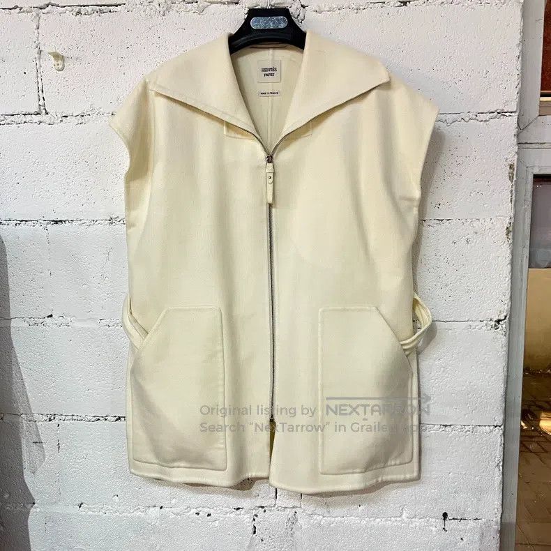 Hermes Hermes White Cashmere Sleeveless Vest Jacket Size XXS / US 00 / IT 34 - 1 Thumbnail