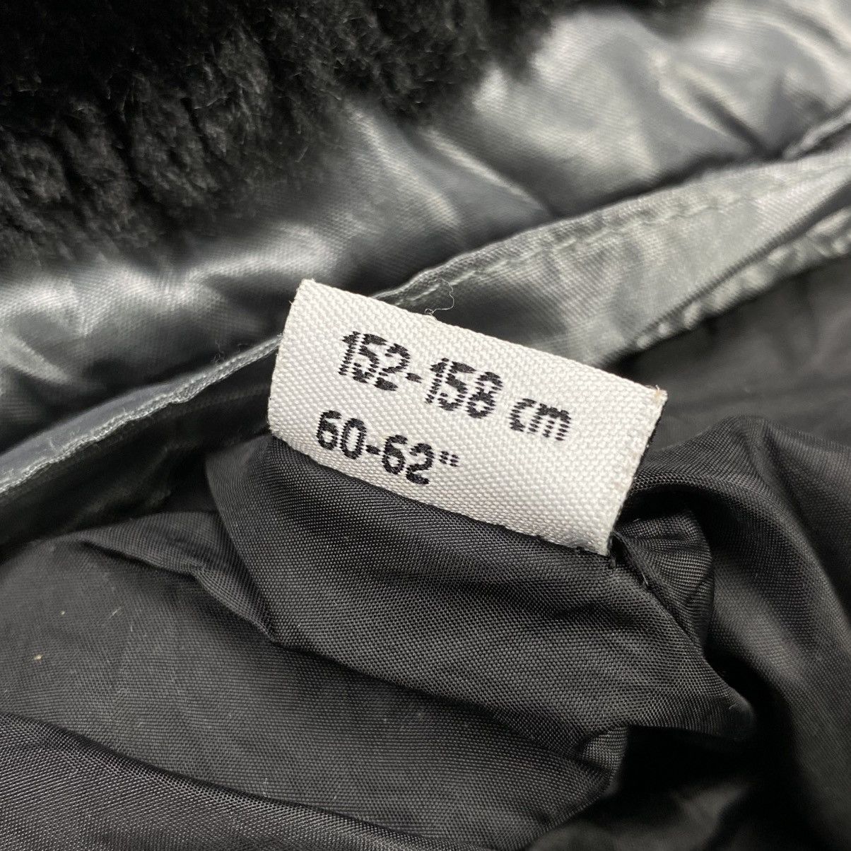 Dolce & Gabbana Junior Multi Pocket Puffer Jacket Size US M / EU 48-50 / 2 - 7 Thumbnail