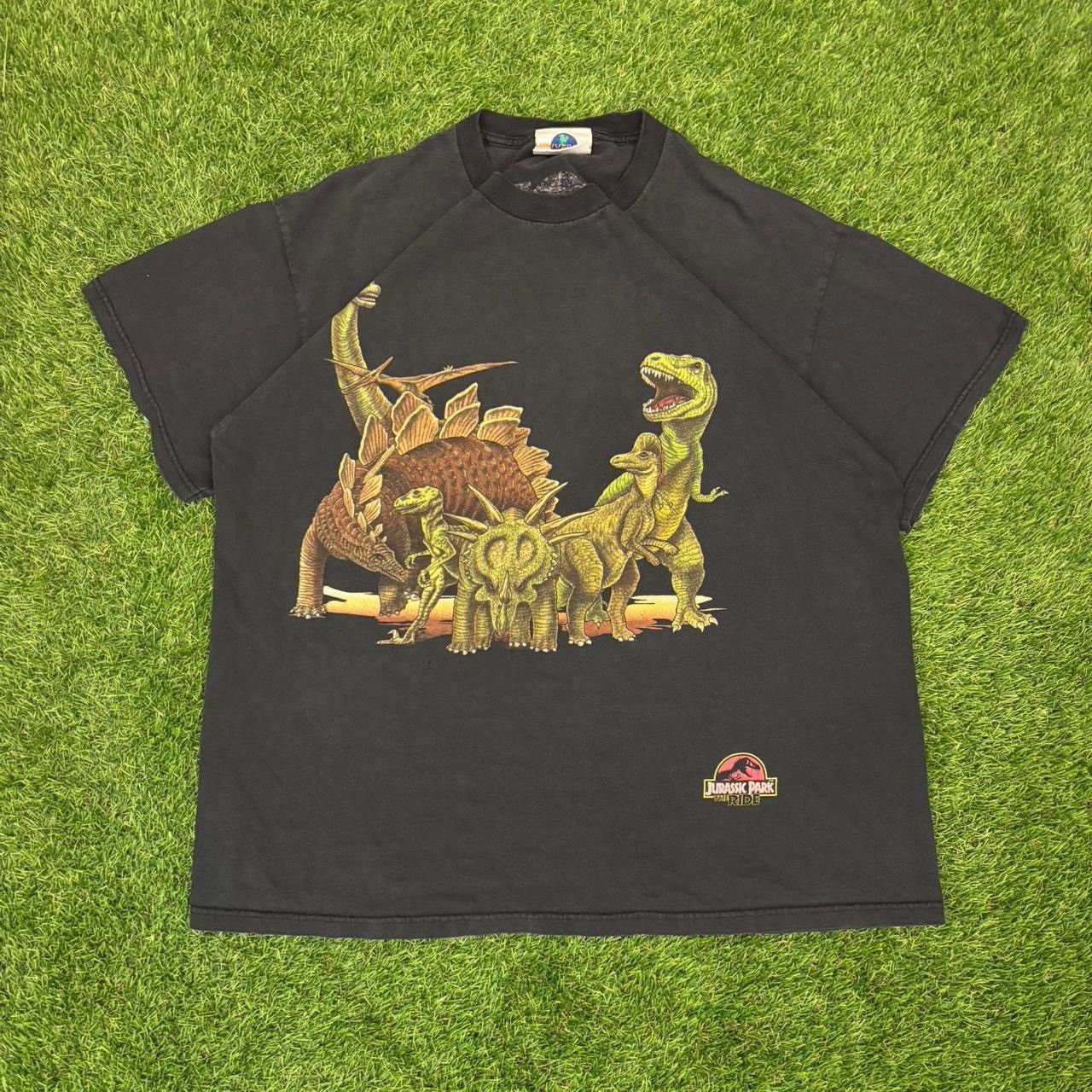 Universal Studios Vintage Universal Studios 1996 Jurassic Park Tee Size Large Size US L / EU 52-54 / 3 - 1 Thumbnail