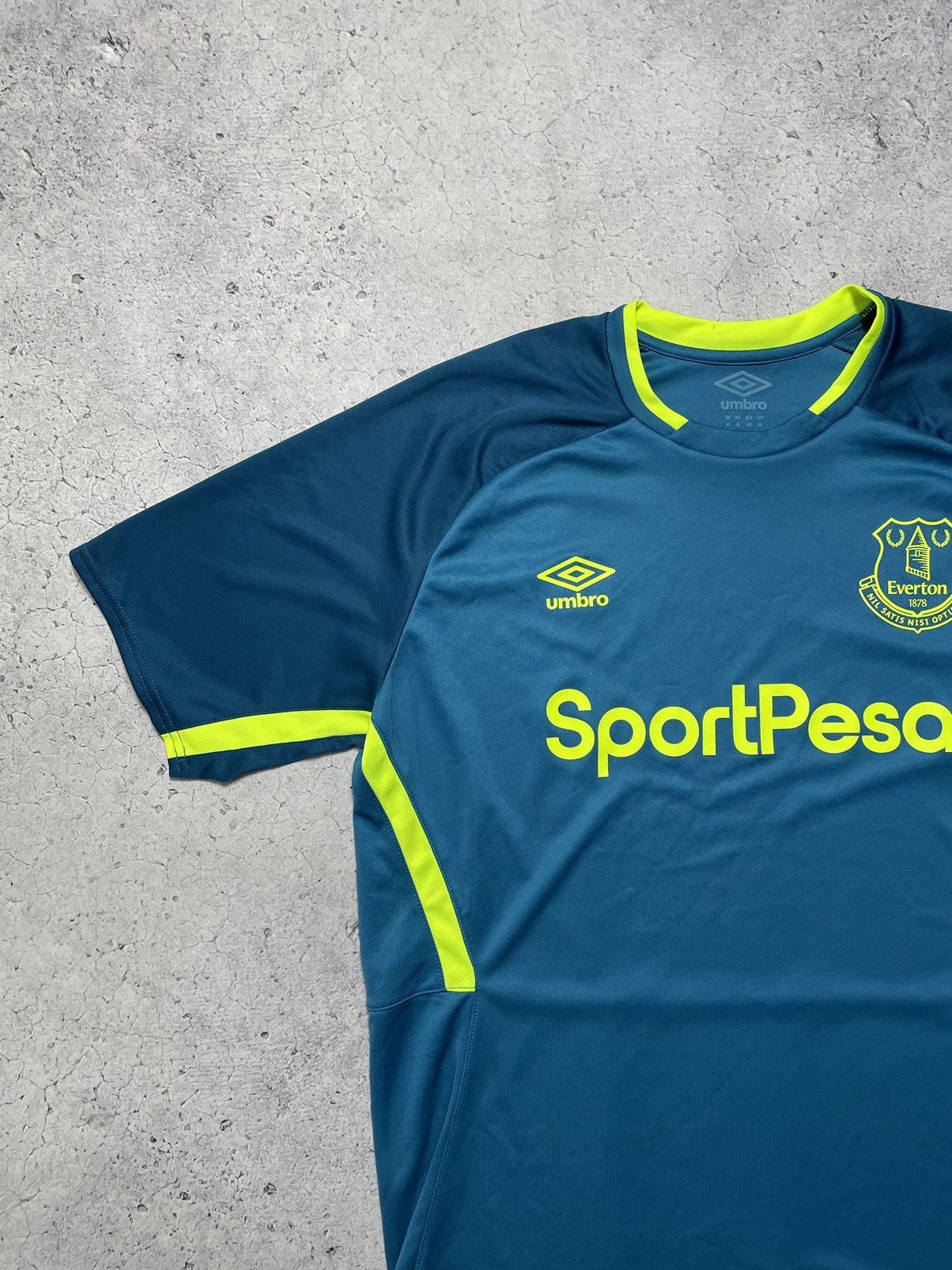 Umbro × Vintage Vintage Soccer Jersey Umbro FC Everton 2019/2020 Size US XL / EU 56 / 4 - 3 Thumbnail