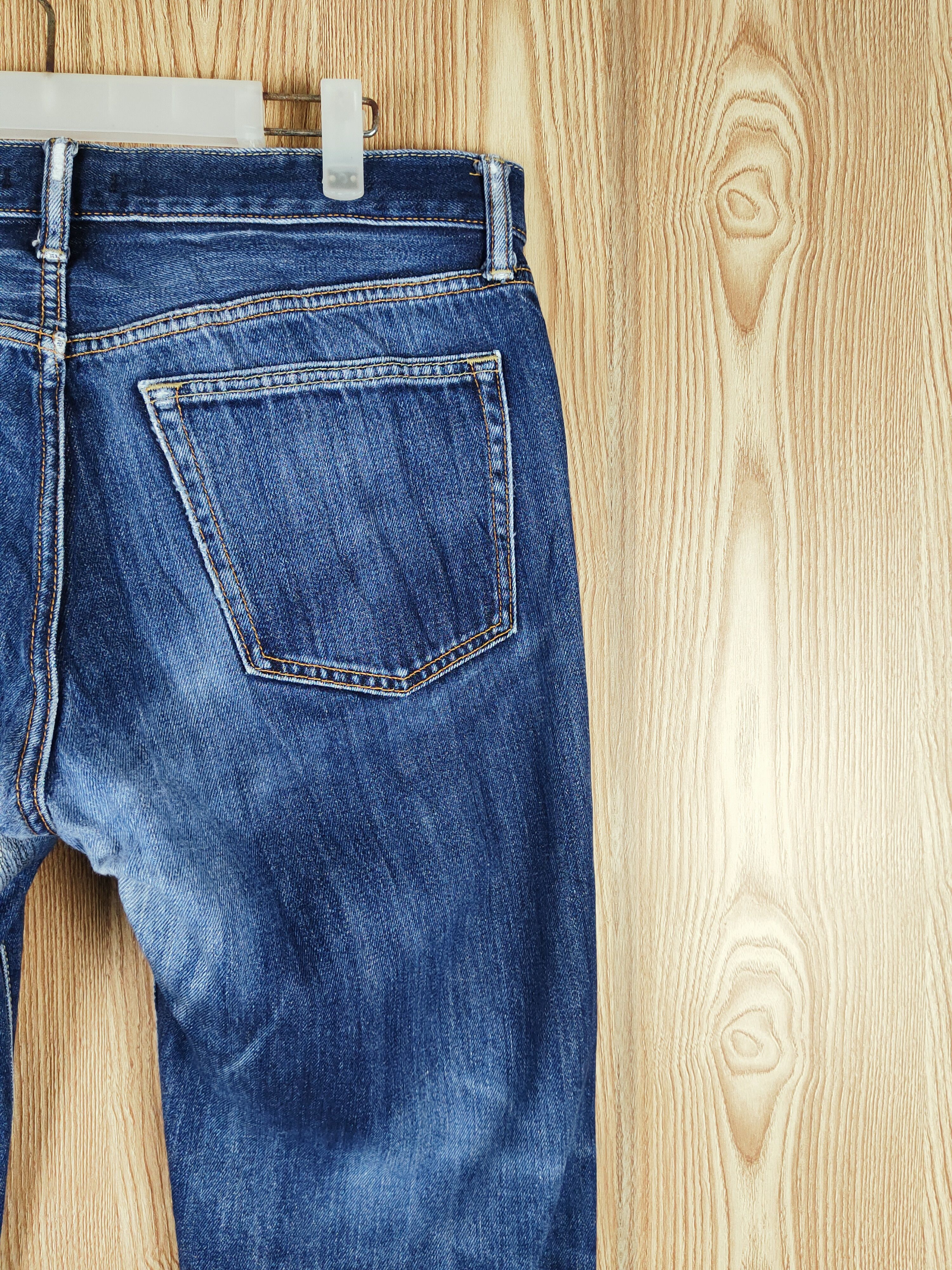 Japanese Brand Uniqlo Dark Blue Distressed Ripped Jeans #S2727 Size US 35 - 6 Thumbnail