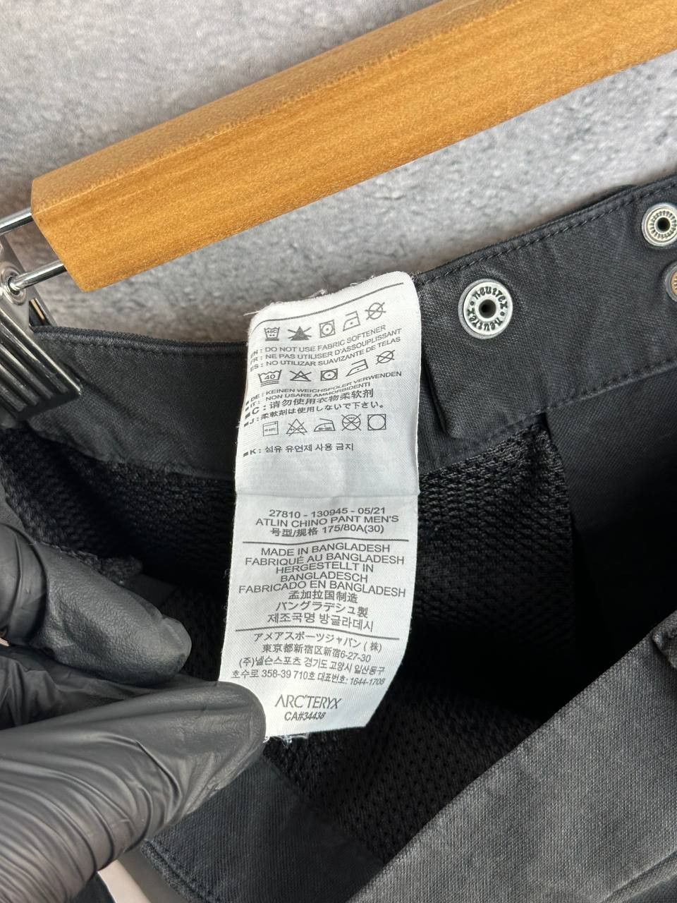 Arc'teryx Arcteryx Atlin Chino Pants Black Faded to Rust Outdoor Size US 30 / EU 46 - 14 Thumbnail