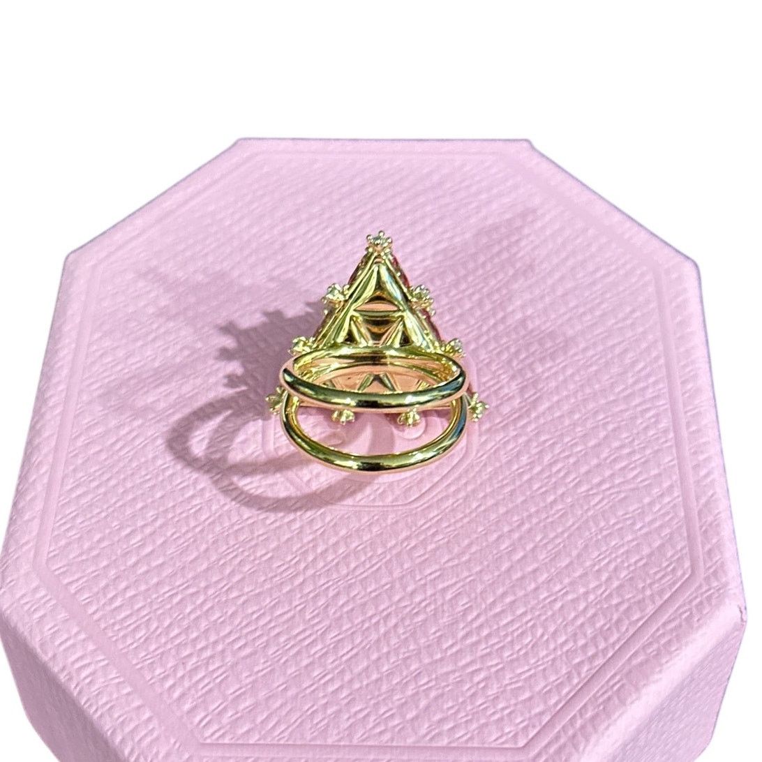 Swarovski Swarovski Curiosa cocktail ring Triangle cut, Red, 7 Size ONE SIZE - 7 Thumbnail