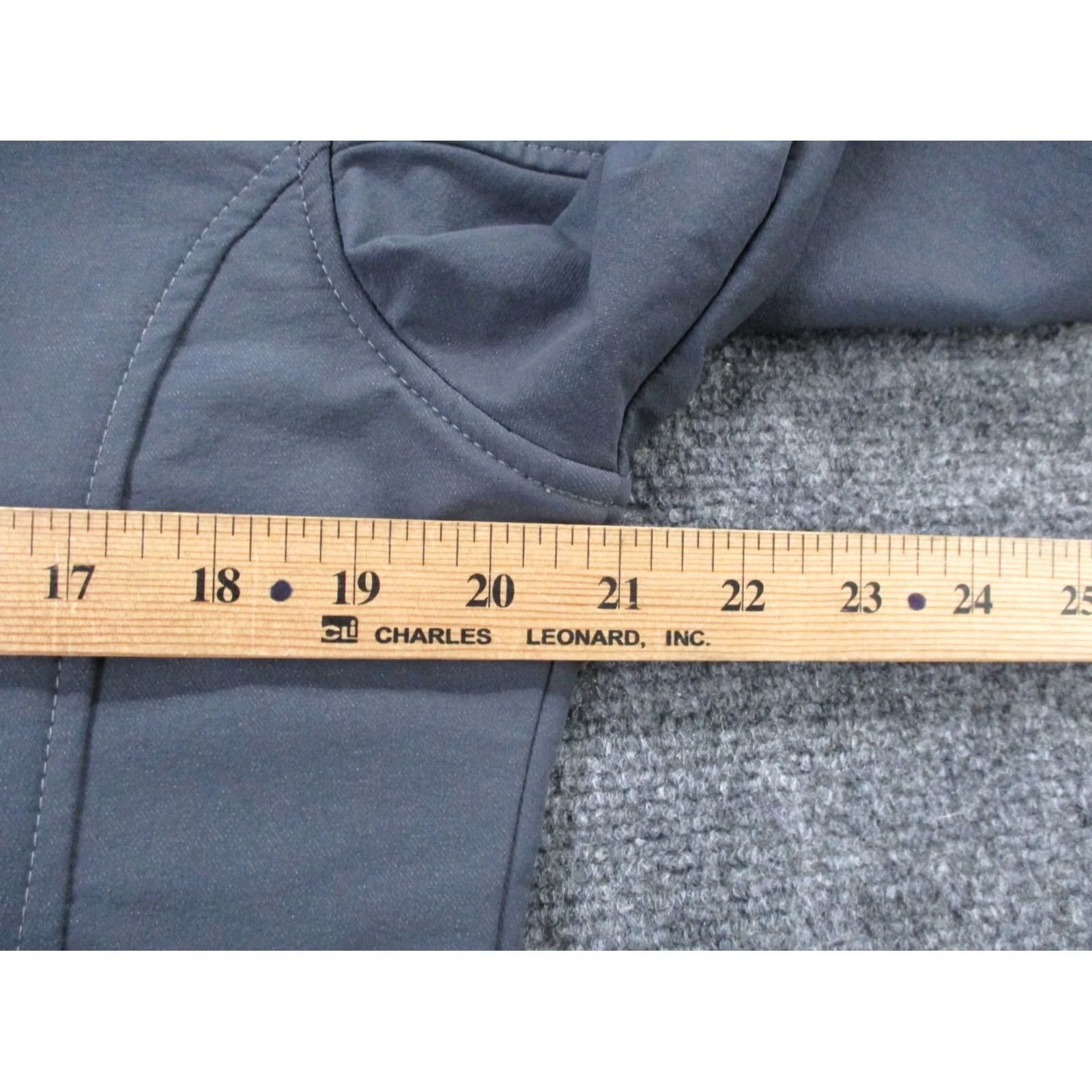 Vintage Kuhl Jacket Mens M Gray Nylon Softshell Hiking Windbreaker Full Zip Outdoor Coat Size US M / EU 48-50 / 2 - 5 Thumbnail