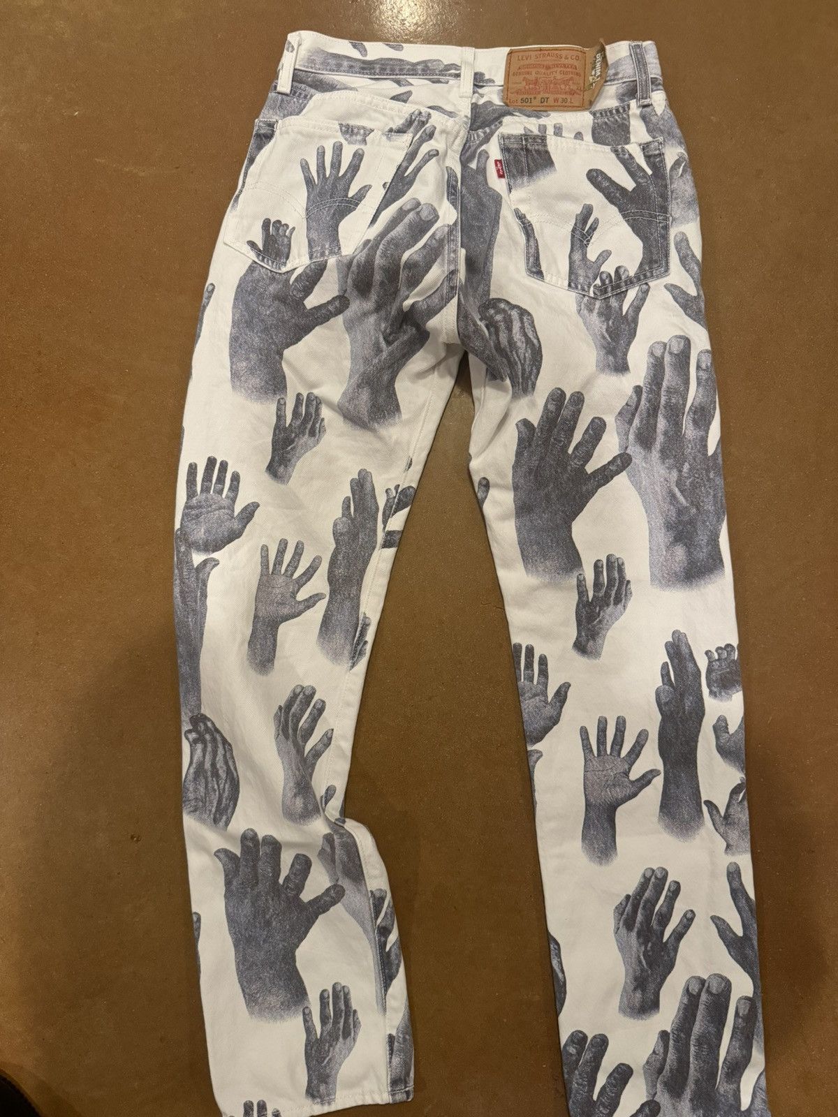 DENIM TEARS Hands denim tears denim Size US 30 / EU 46 - 2 Thumbnail