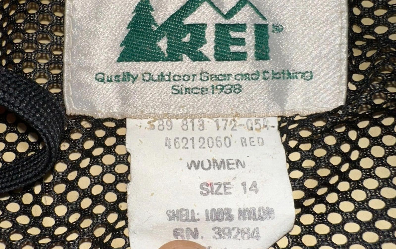 Rei Vintage REI GORE-TEX Red Full Zip Button Closure Size 14W L Size US L / EU 52-54 / 3 - 8 Thumbnail