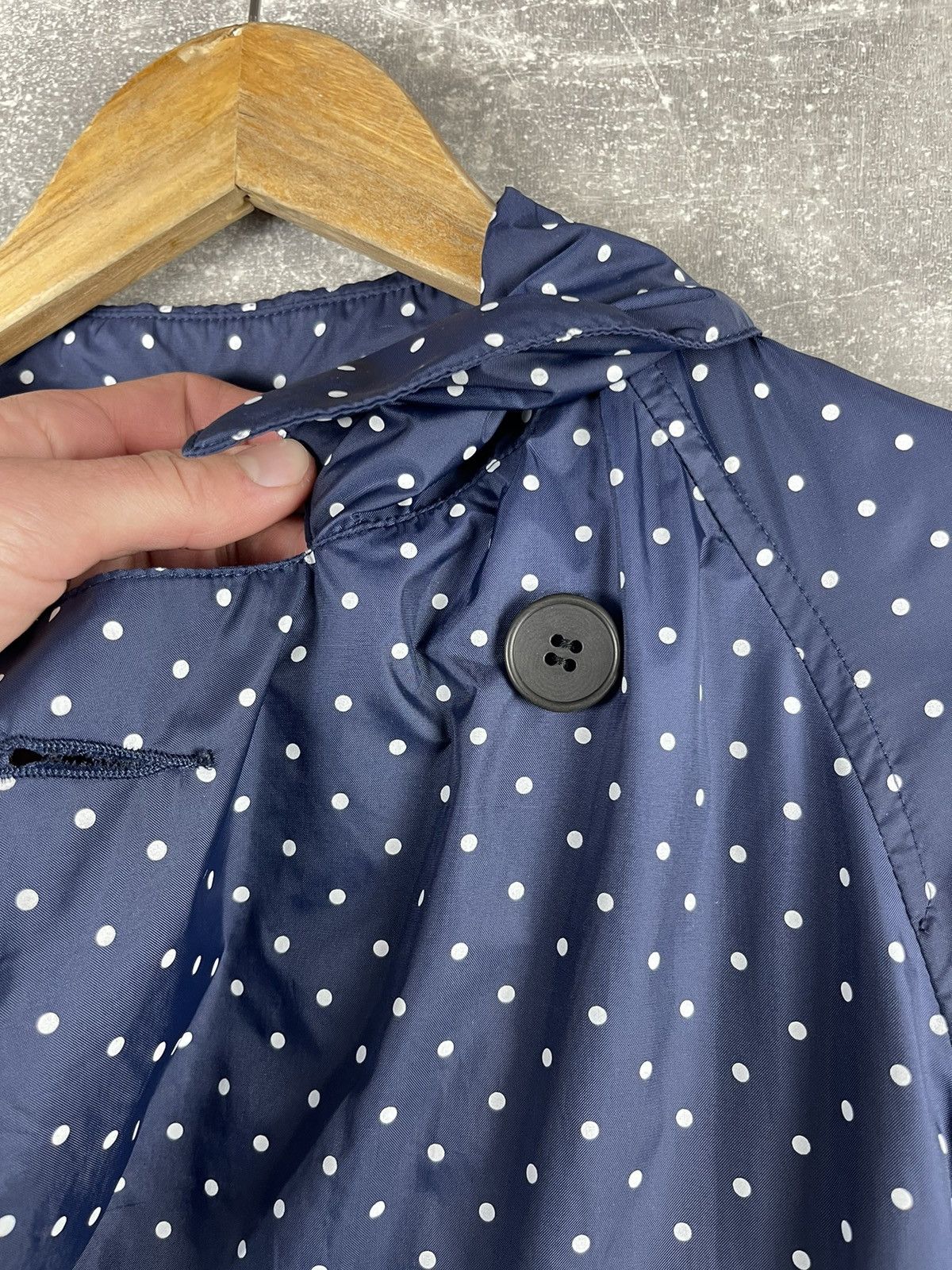 Comme des Garcons × Japanese Brand Comme Des Garcons Nylon Blue Polka Dot Belted Trench Coat Size M / US 6-8 / IT 42-44 - 5 Thumbnail