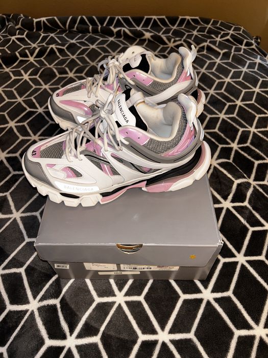 balenciaga runners mens pink