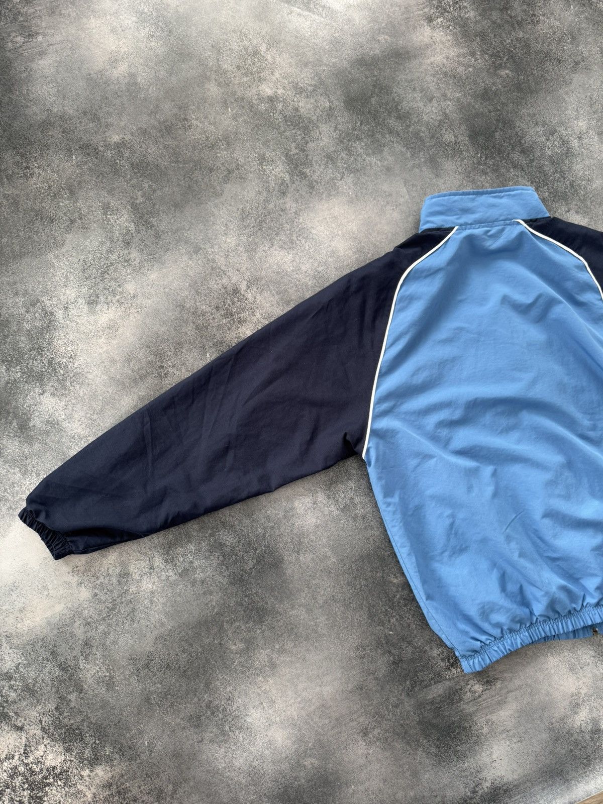 Nike Vintage Nike Track Jacket Swoosh Logo Y2K Drill 90s Size US L / EU 52-54 / 3 - 8 Thumbnail