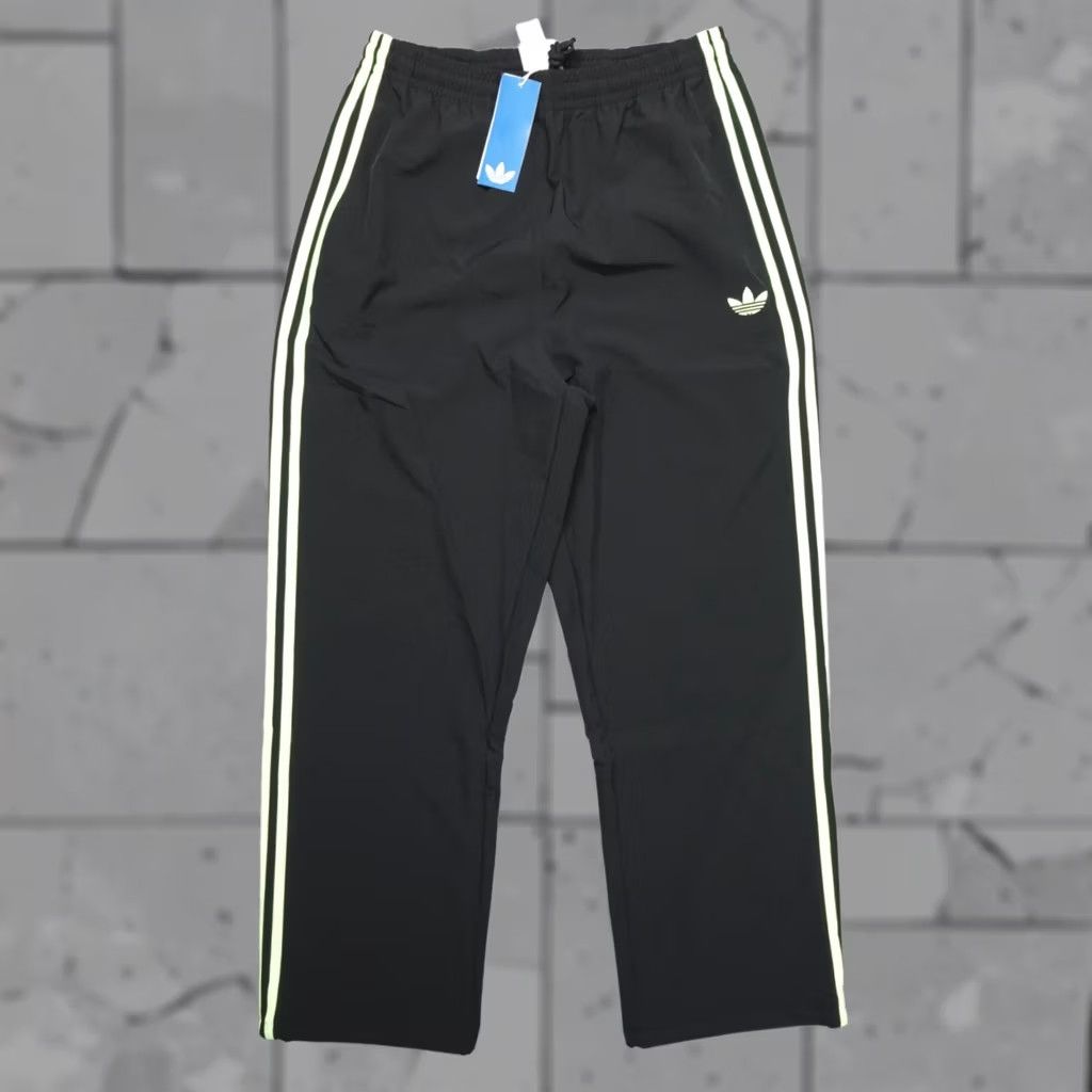 Adidas adidas Originals adiColor Woven Drill Track Pants Men’s Size S JW5911 Black Size US 29 - 1 Thumbnail