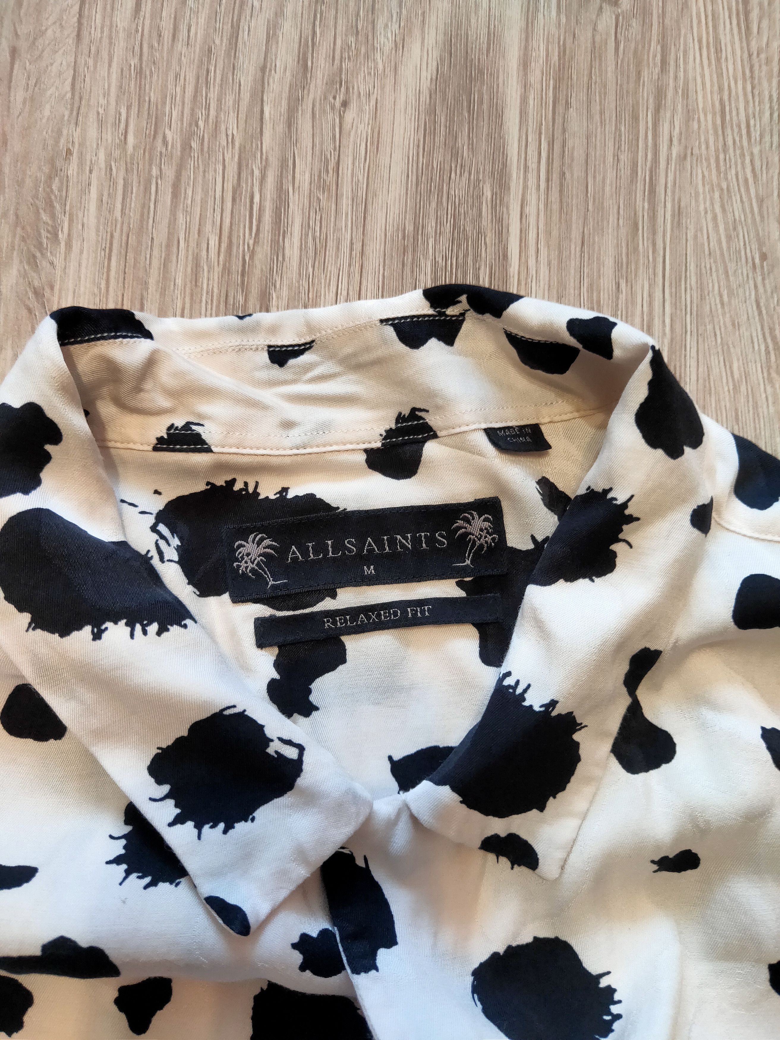 Allsaints × Japanese Brand Mens AllSaints Candeli SS SHIRT Button upHawaii Cow print Size US M / EU 48-50 / 2 - 6 Thumbnail