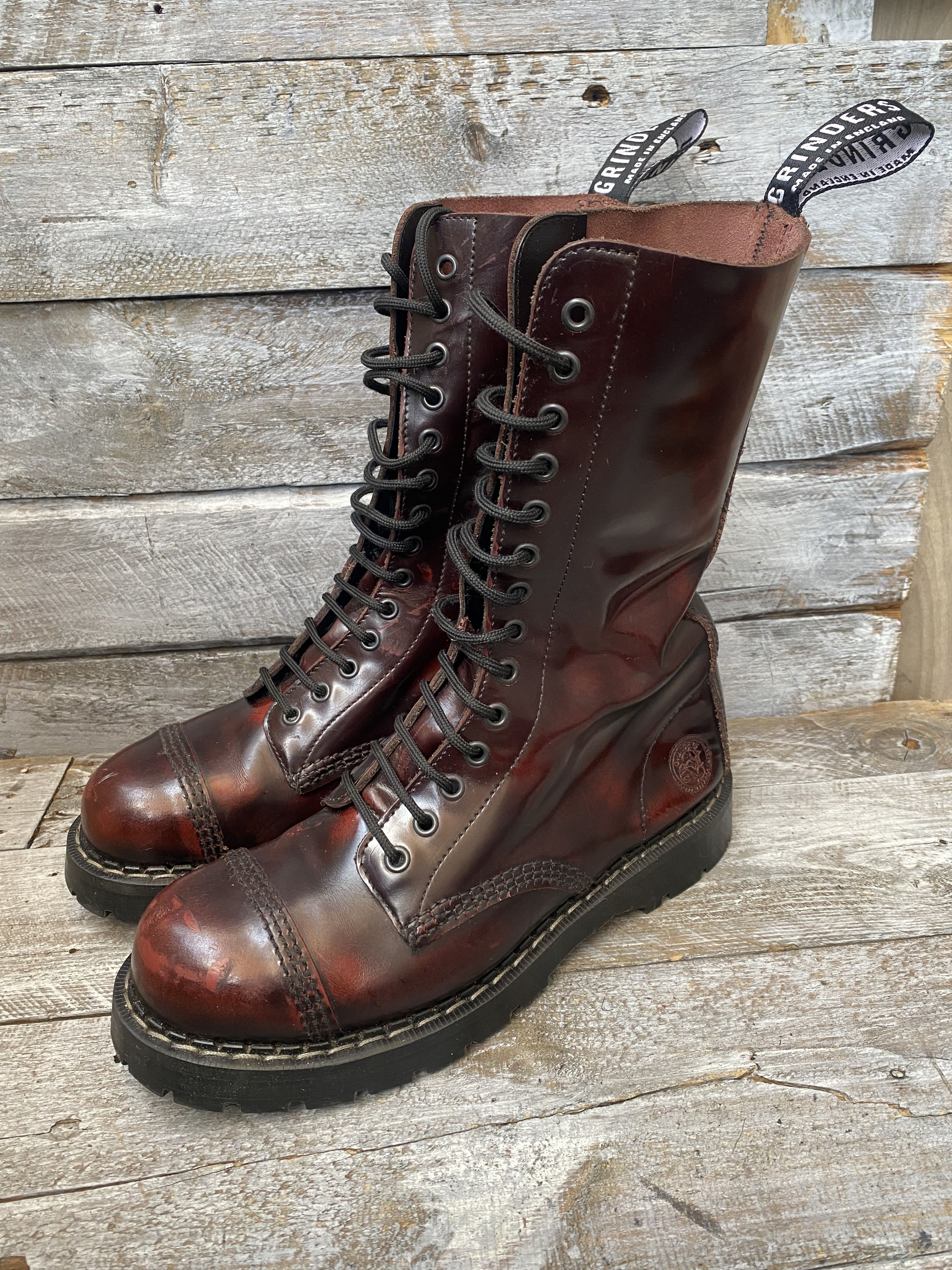 靴 made in England DR.MARTENS 2A42 Dr Martens 2a42 Black Waxy Exposed Steel Made in England