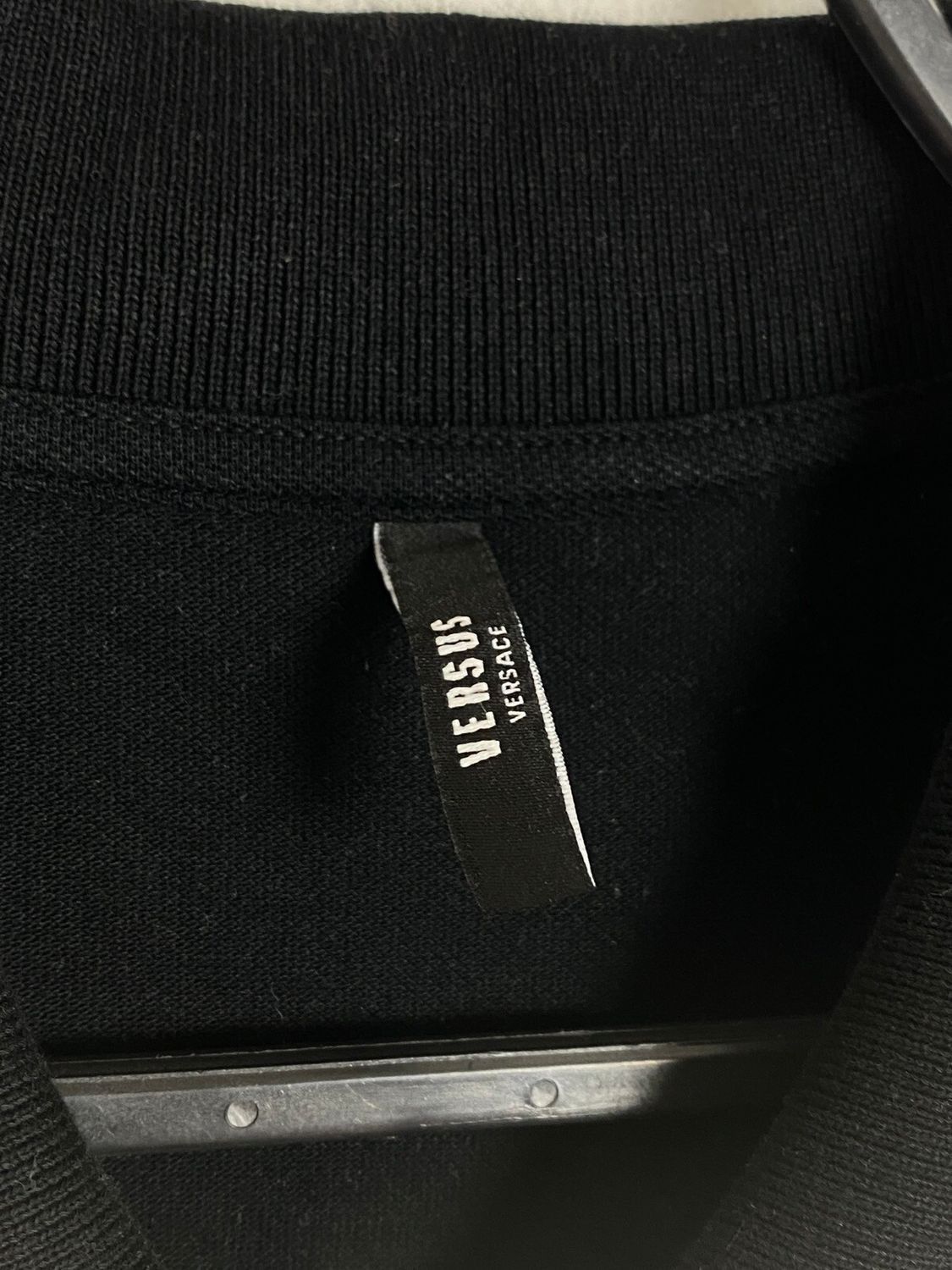 Versace Versace Versus Lampas Logos Polo Shirt In Black Size US M / EU 48-50 / 2 - 5 Thumbnail